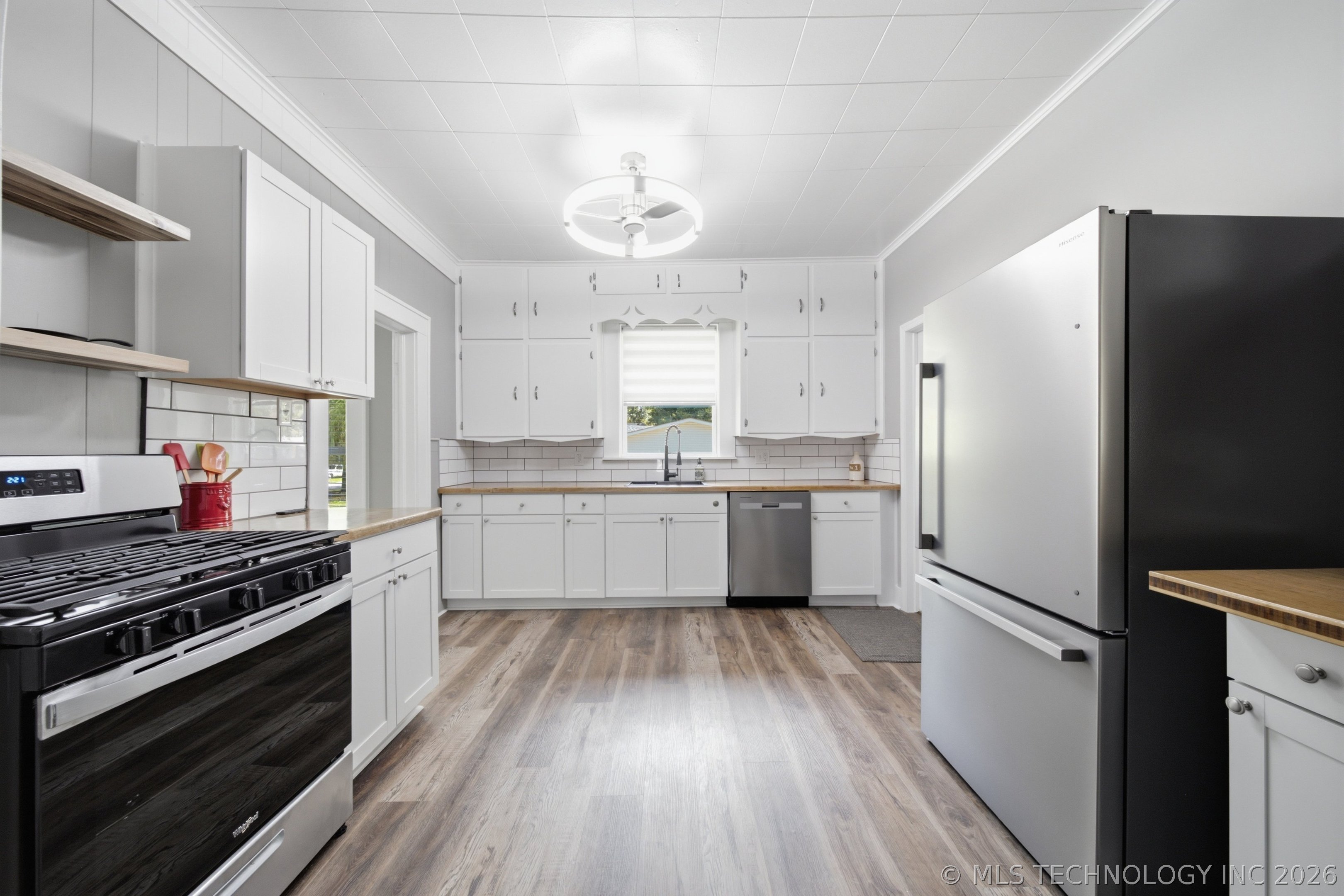 500 N C Avenue Property Photo 15