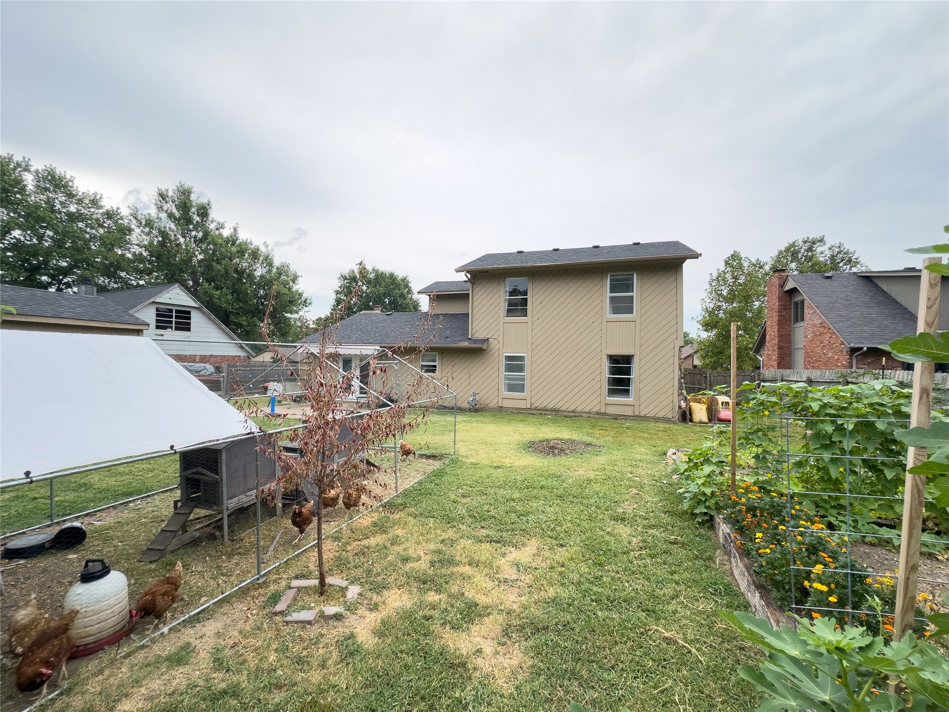 704 W Vicksburg Street Property Photo 41