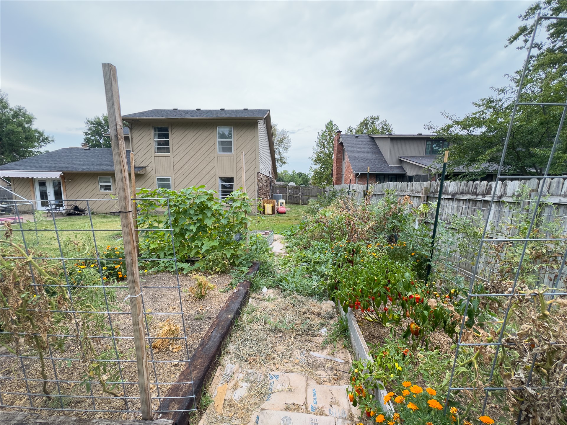704 W Vicksburg Street Property Photo 45