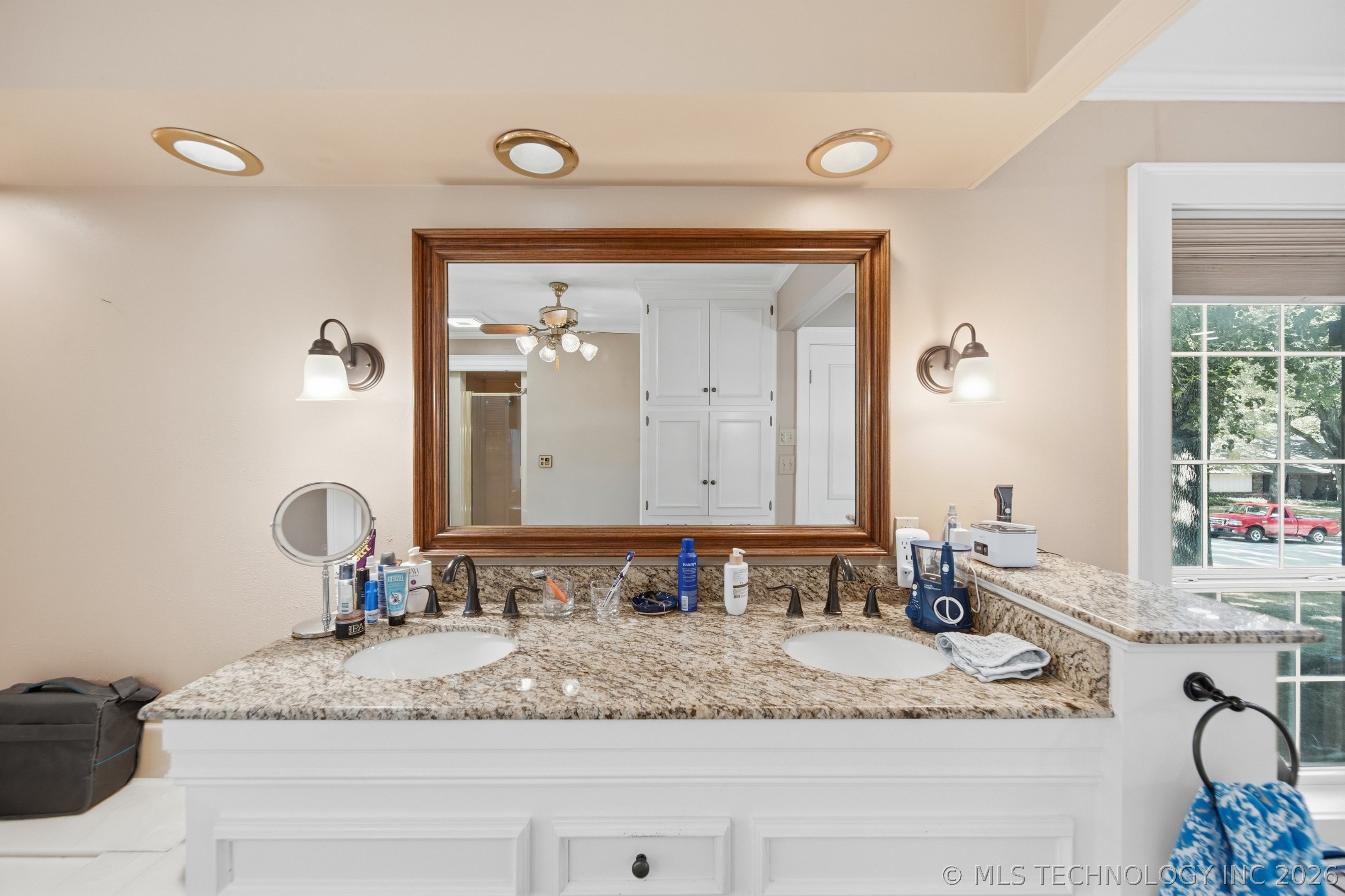 8323 S Indianapolis Avenue Property Photo 23