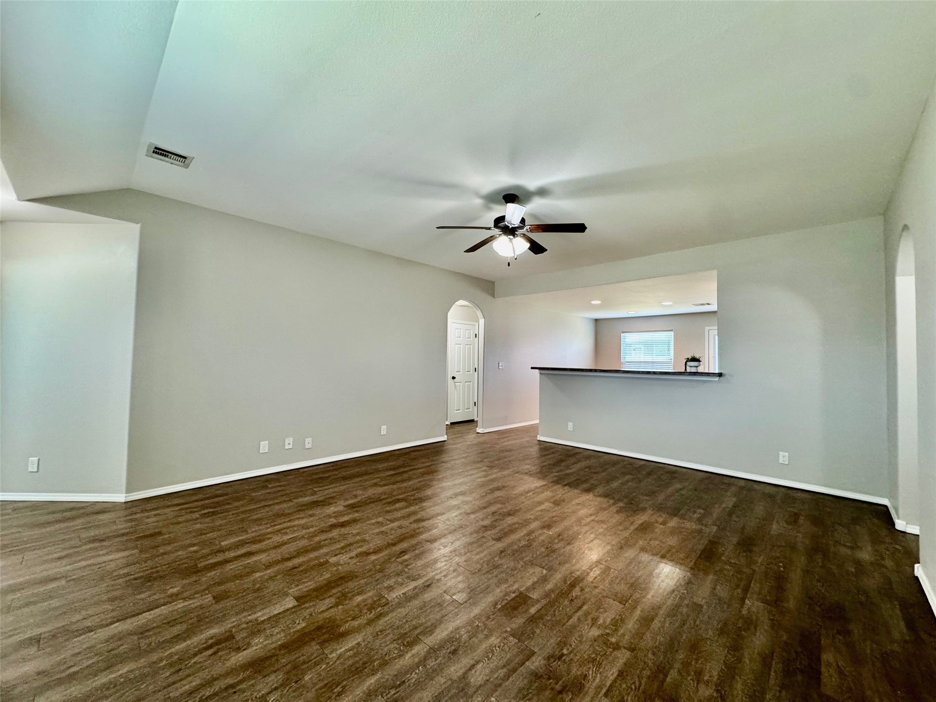 9215 S 253rd East Avenue Property Photo 6