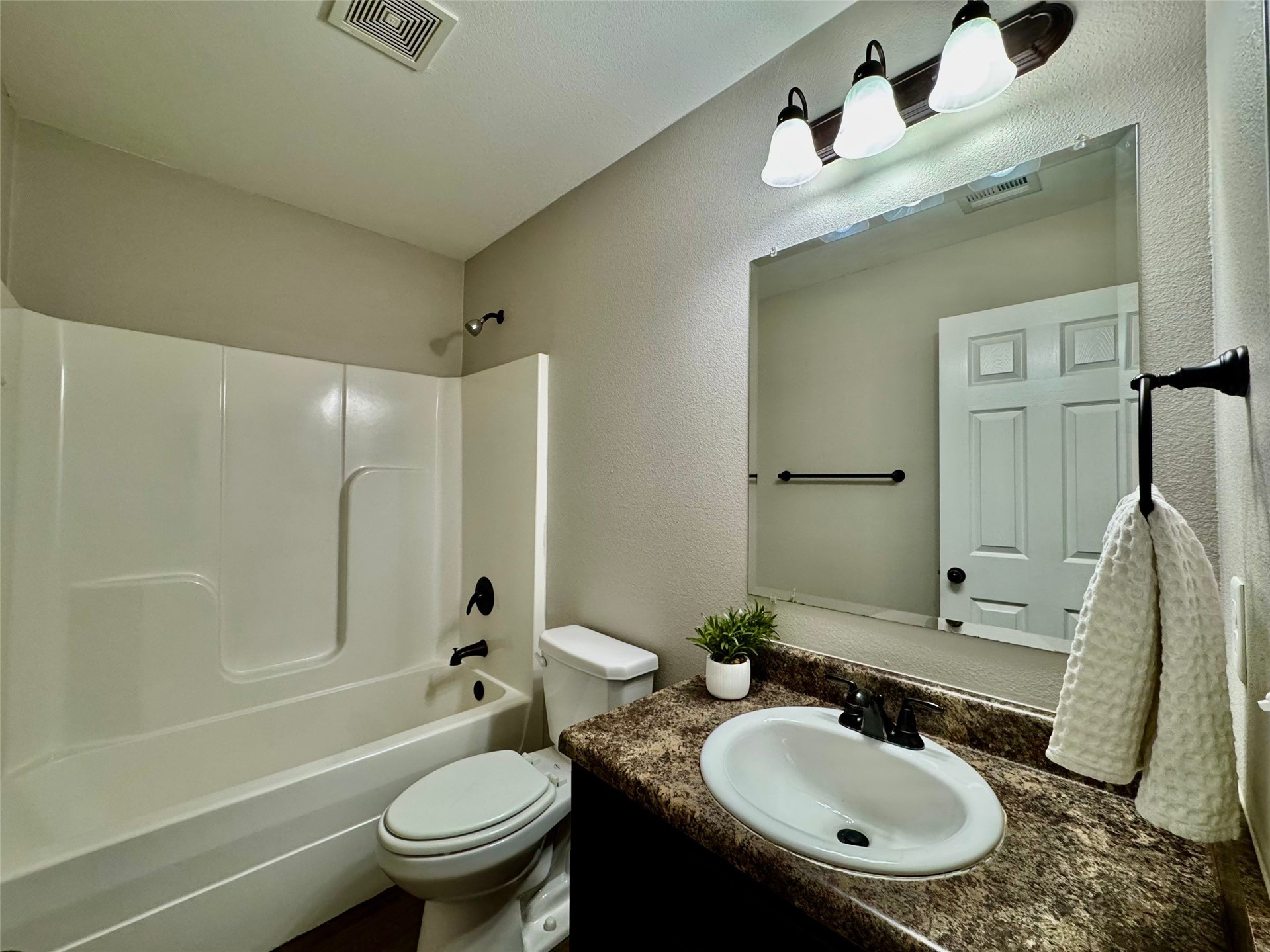 9215 S 253rd East Avenue Property Photo 38