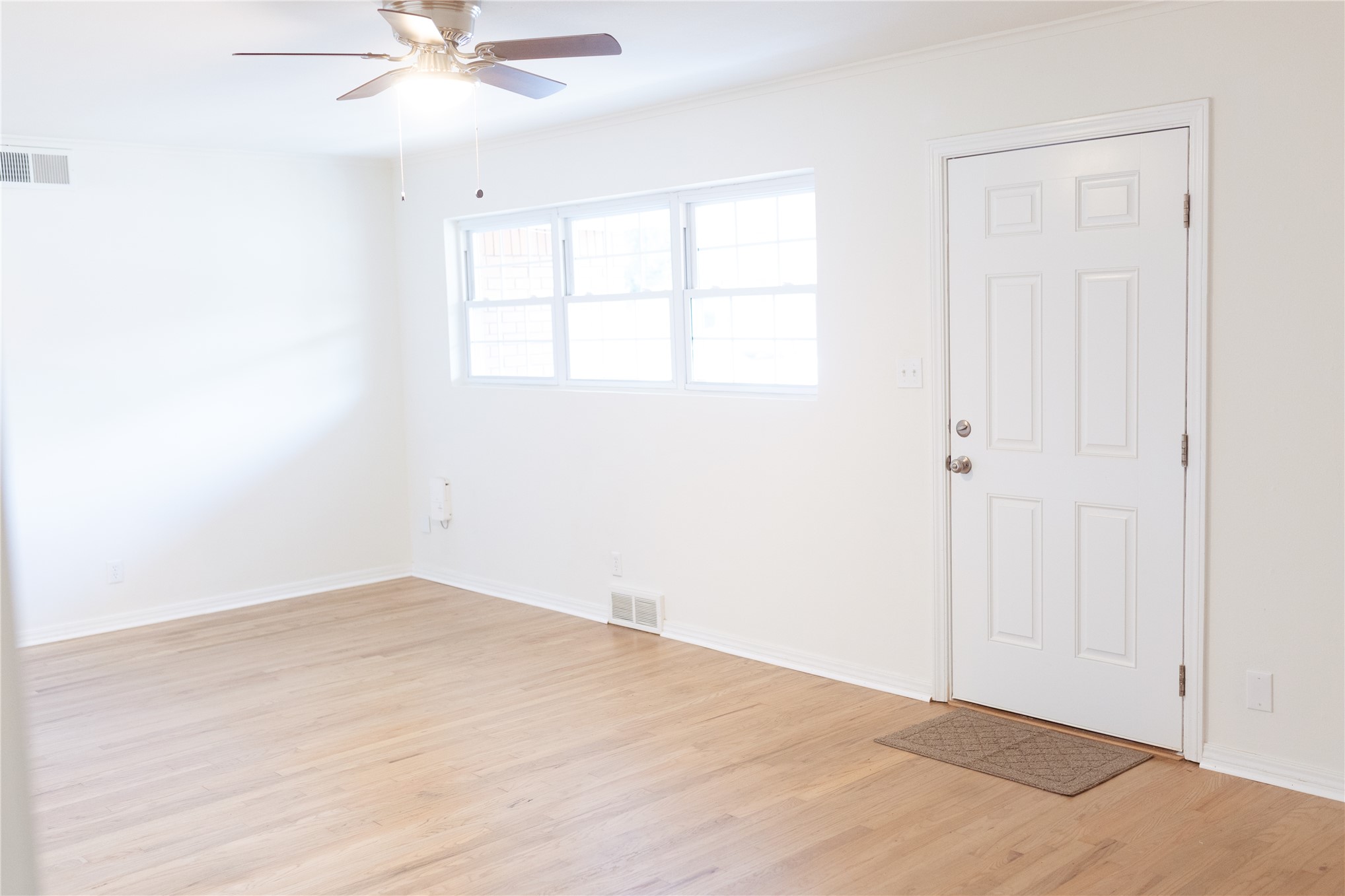 612 Northwest Avenue Property Photo 5