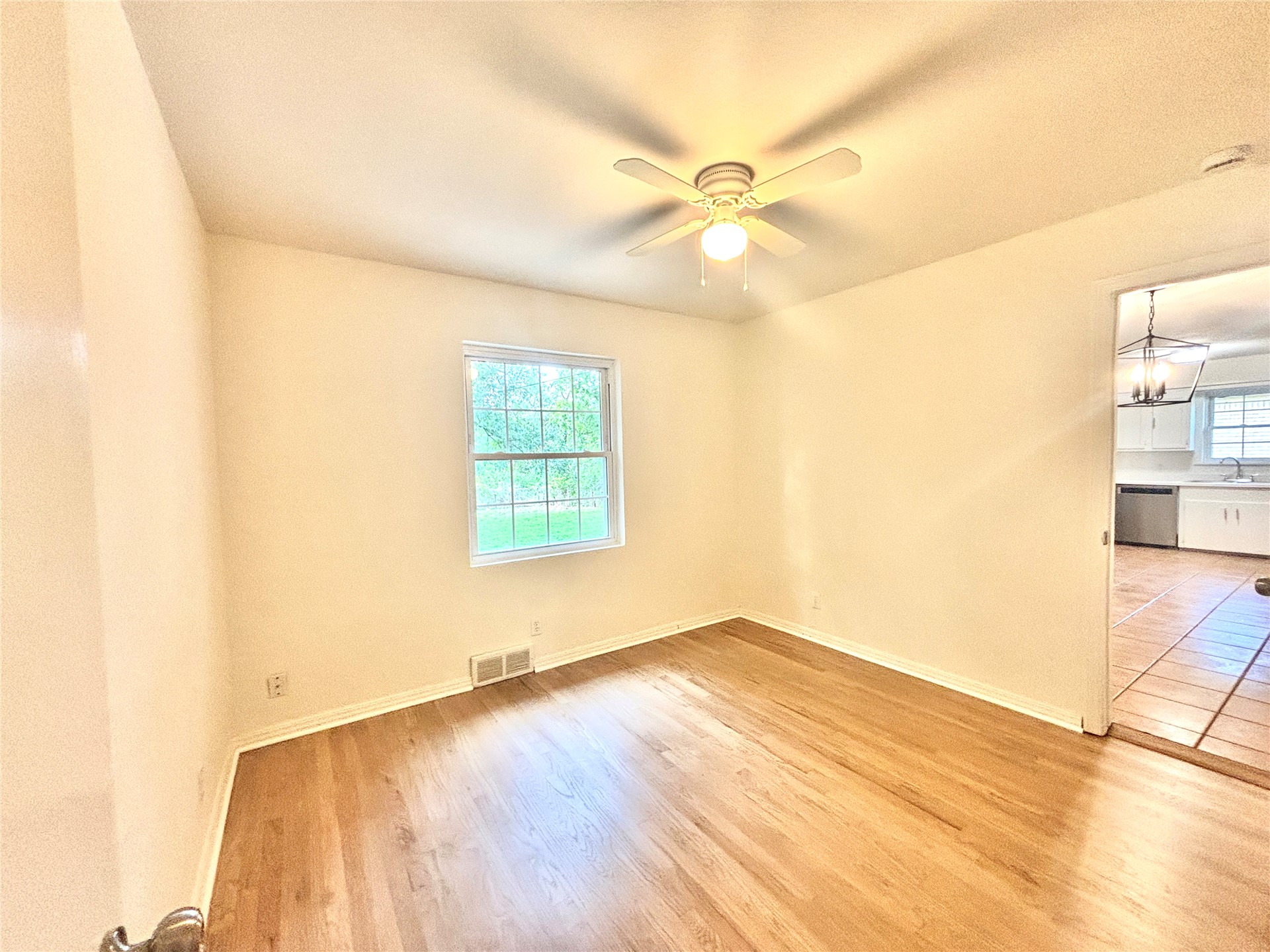 612 Northwest Avenue Property Photo 20