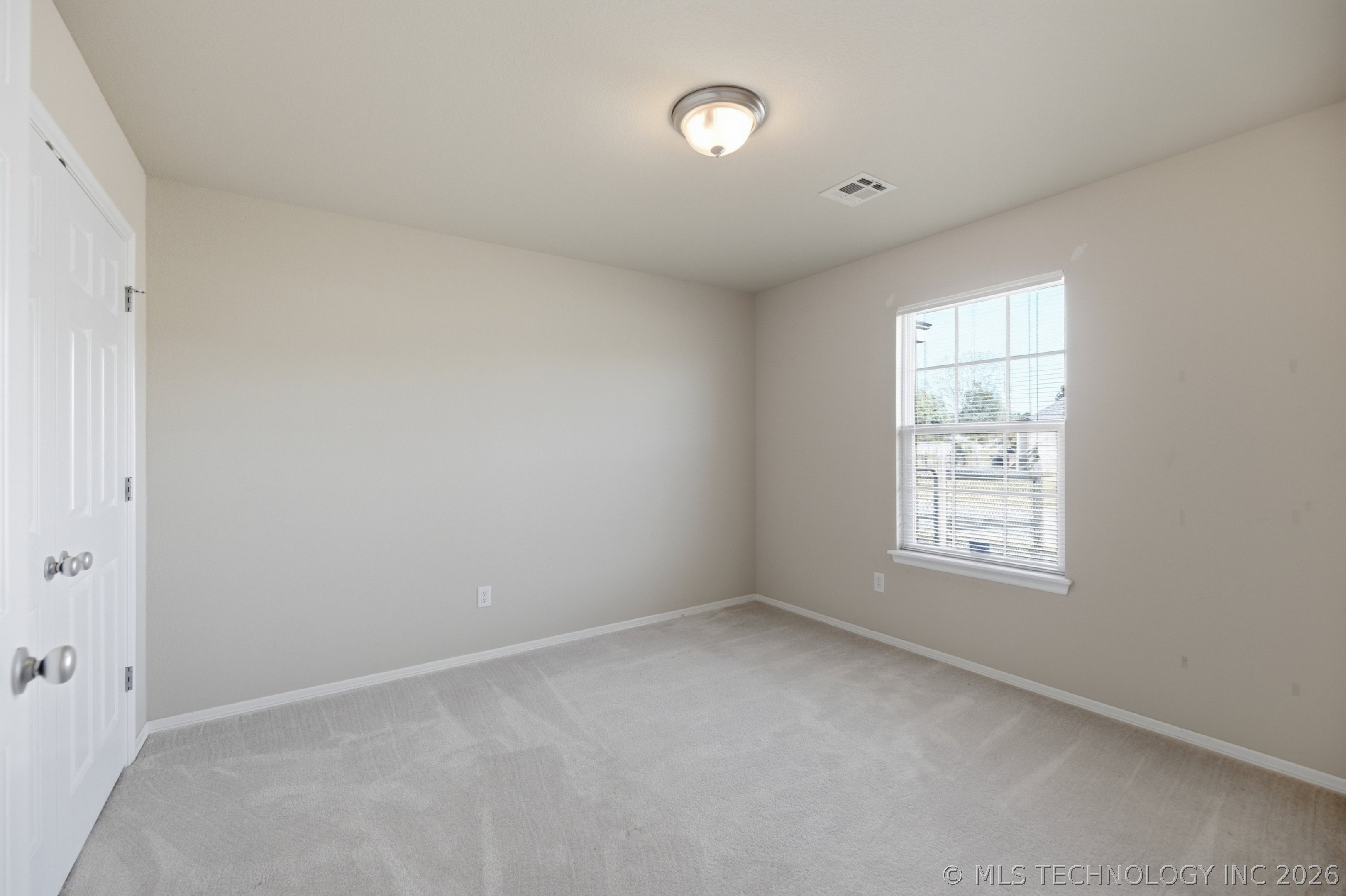 9022 N 156th East Avenue Property Photo 22
