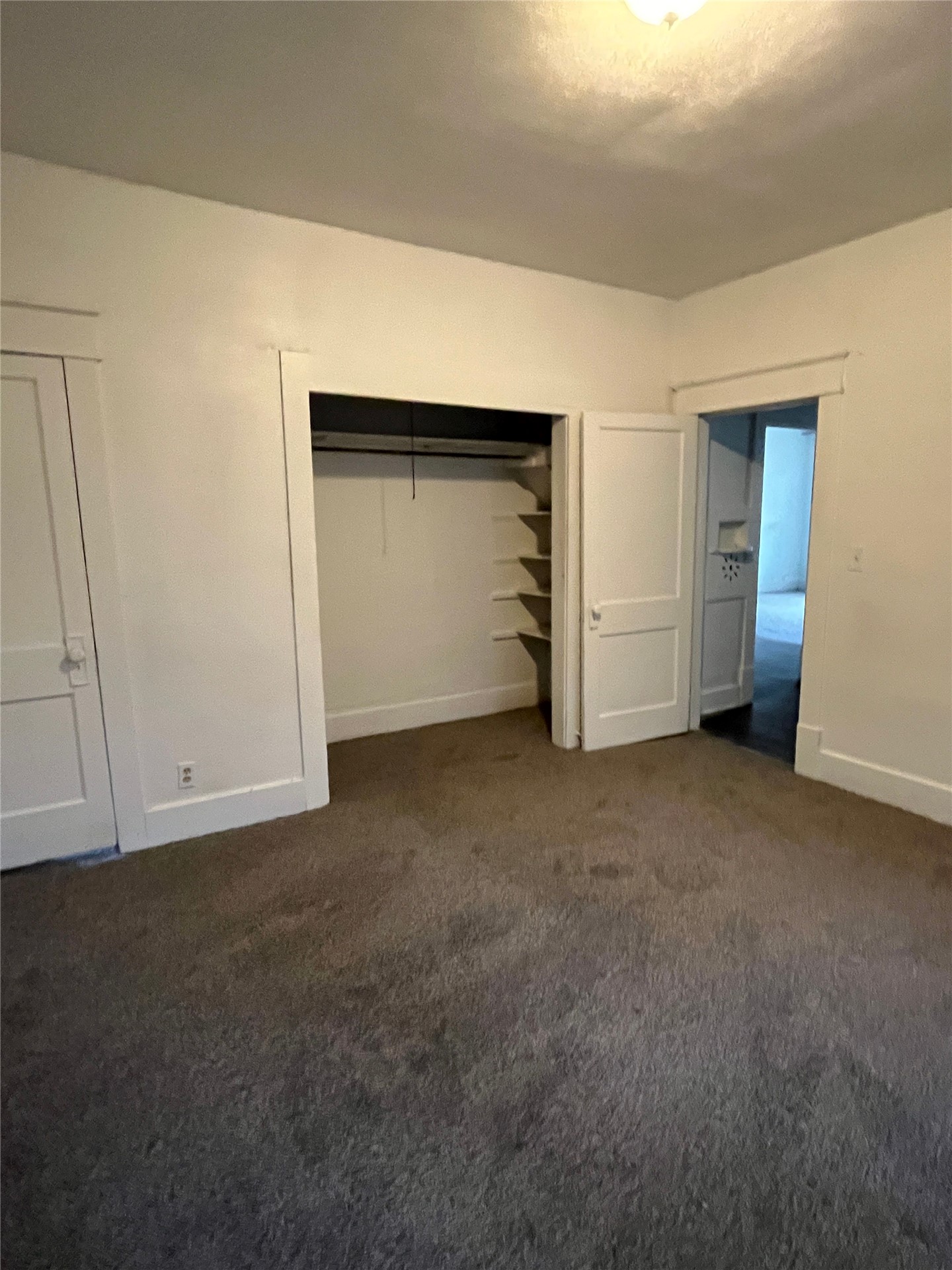 523 16th Property Photo 9