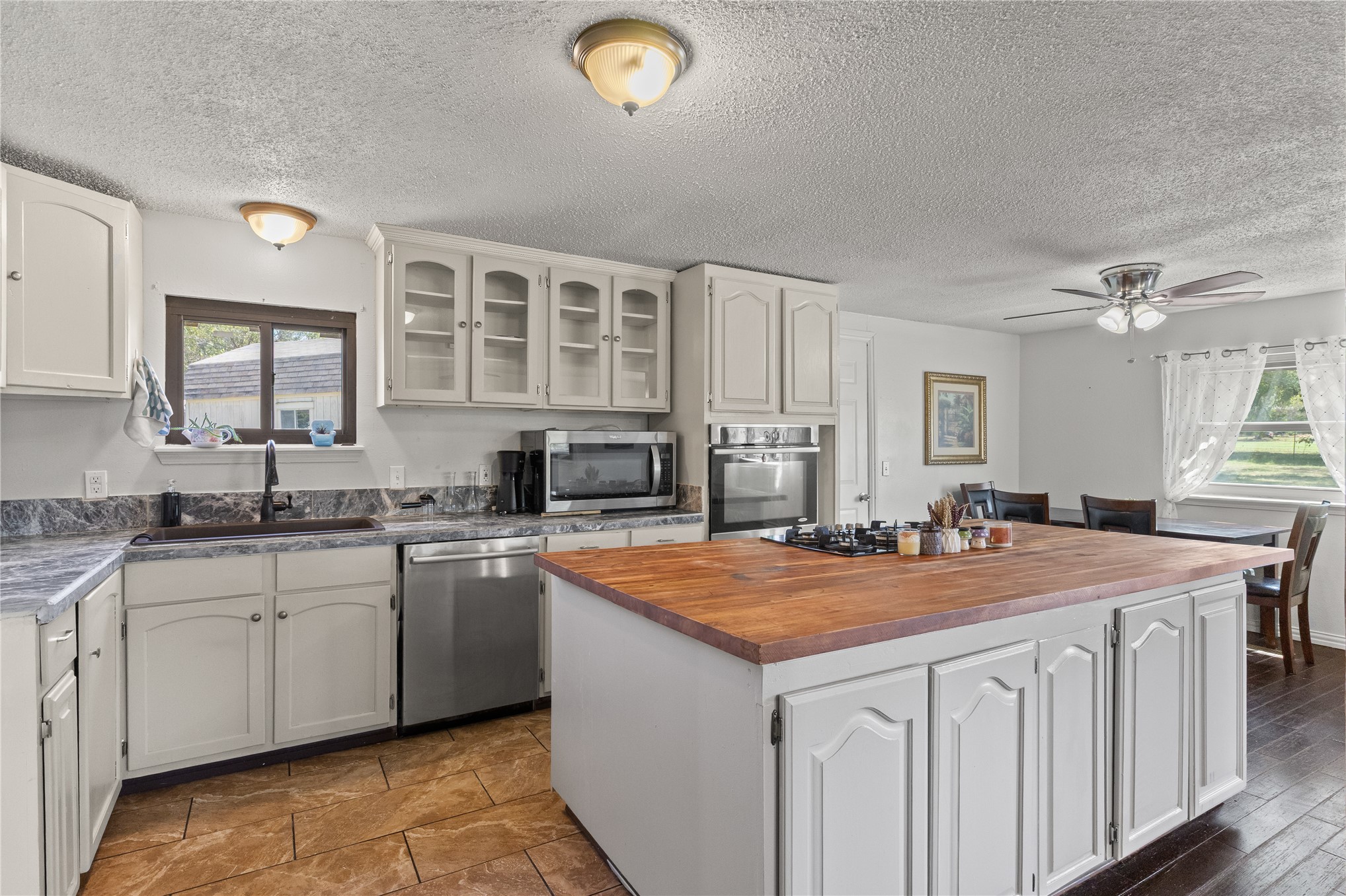 13907 N 86 Avenue Property Photo 19