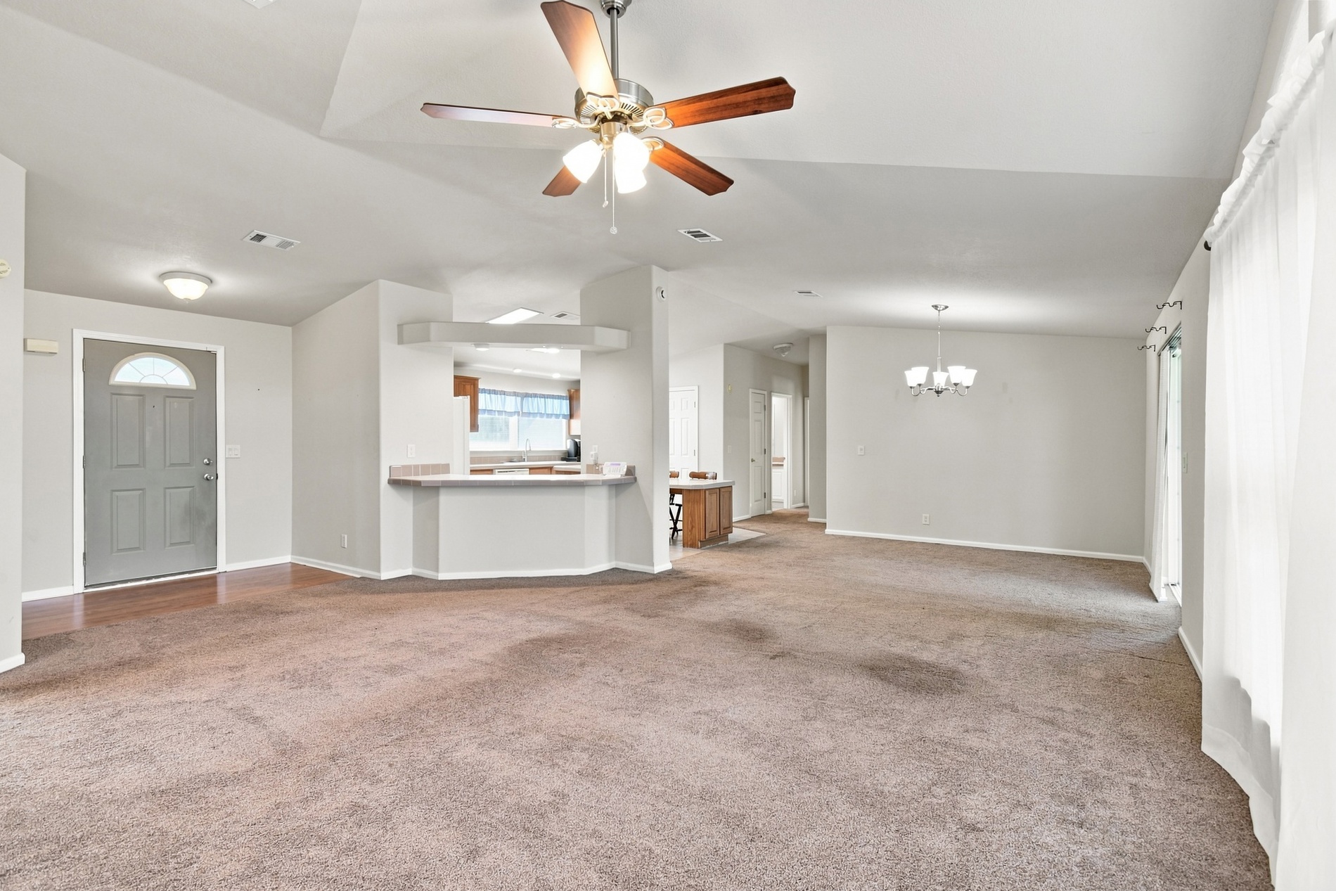 20249 W Archer Street Property Photo 7
