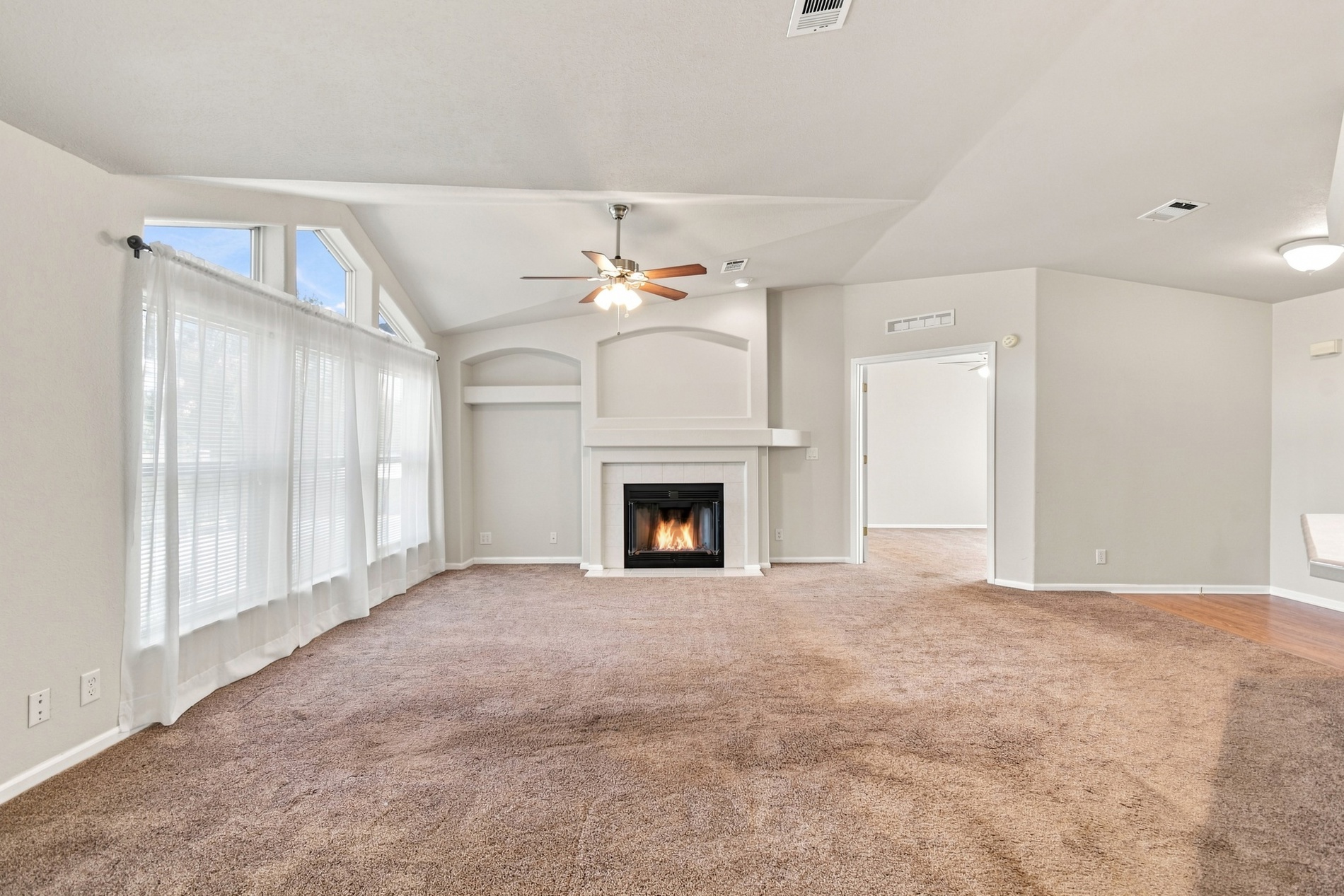 20249 W Archer Street Property Photo 8