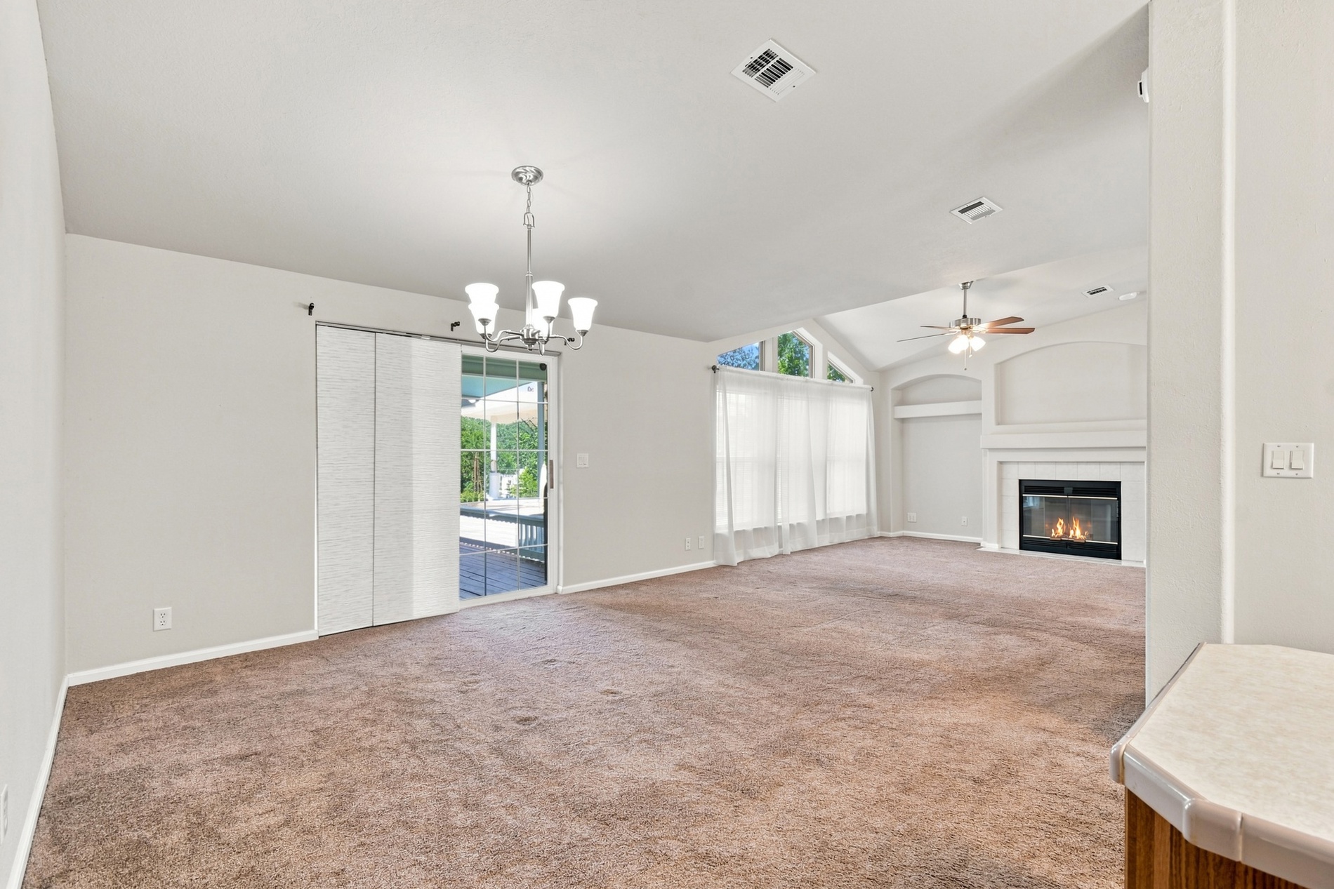20249 W Archer Street Property Photo 9