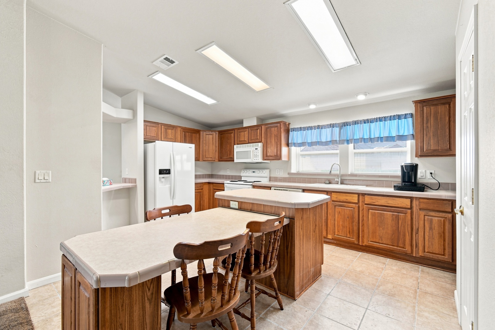 20249 W Archer Street Property Photo 11