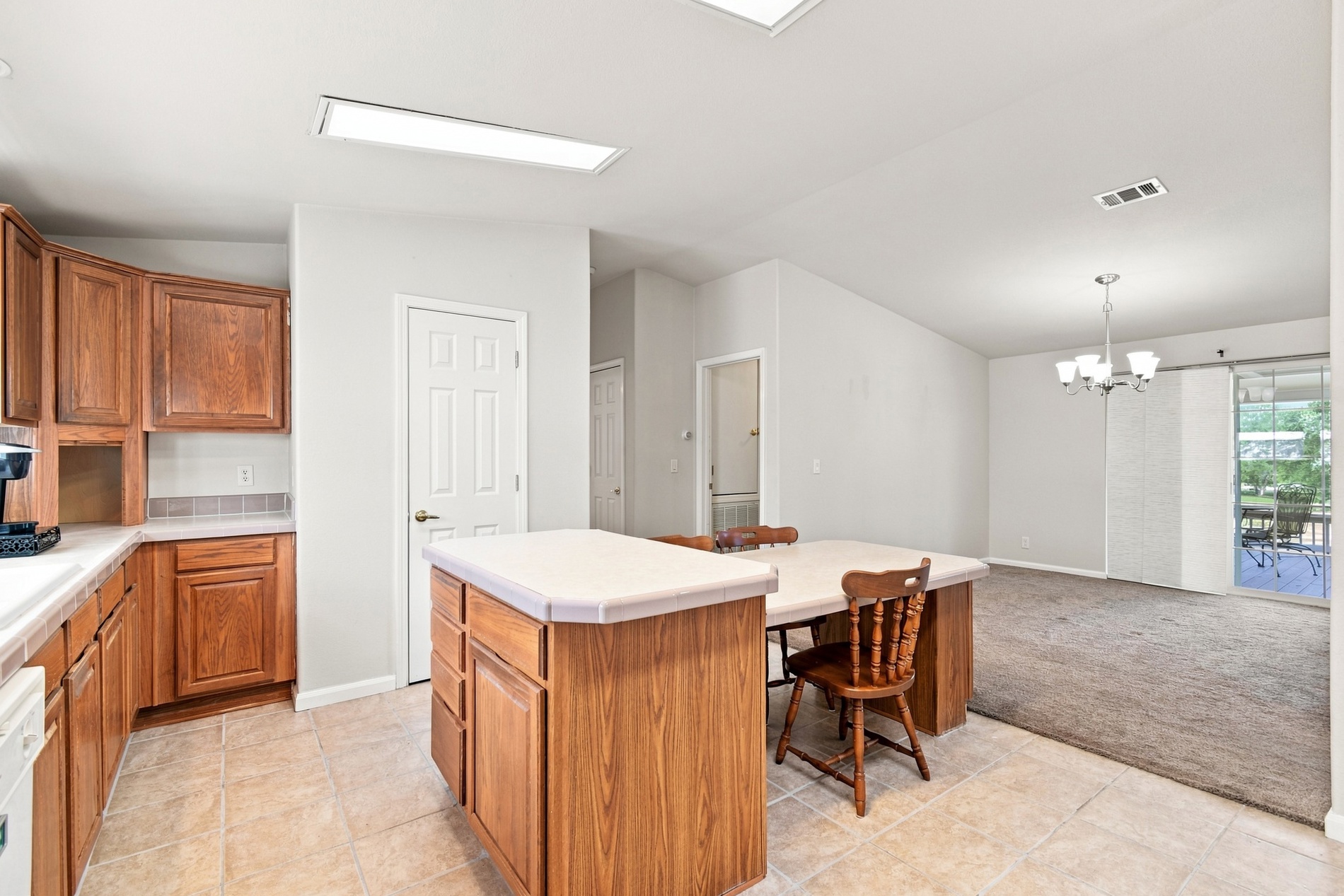 20249 W Archer Street Property Photo 13