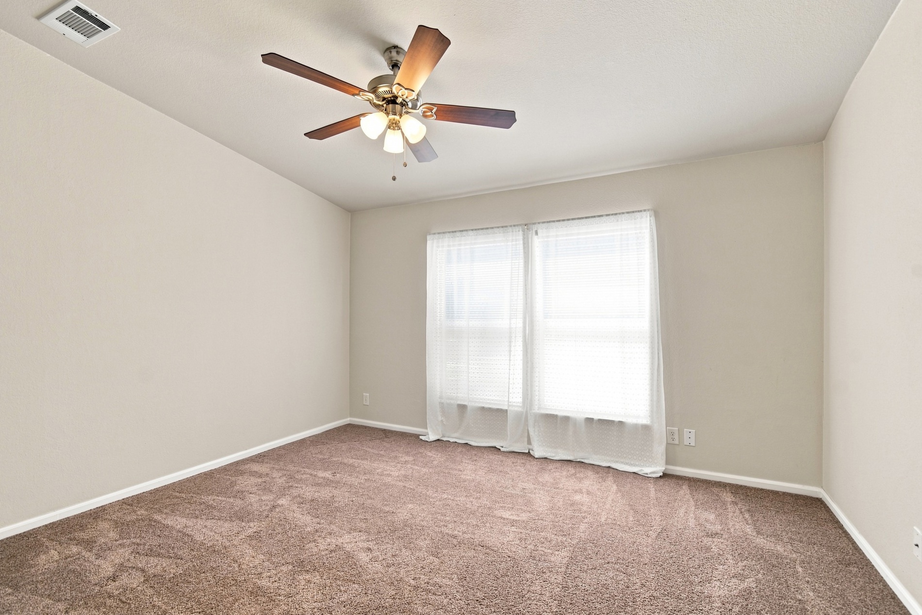 20249 W Archer Street Property Photo 14