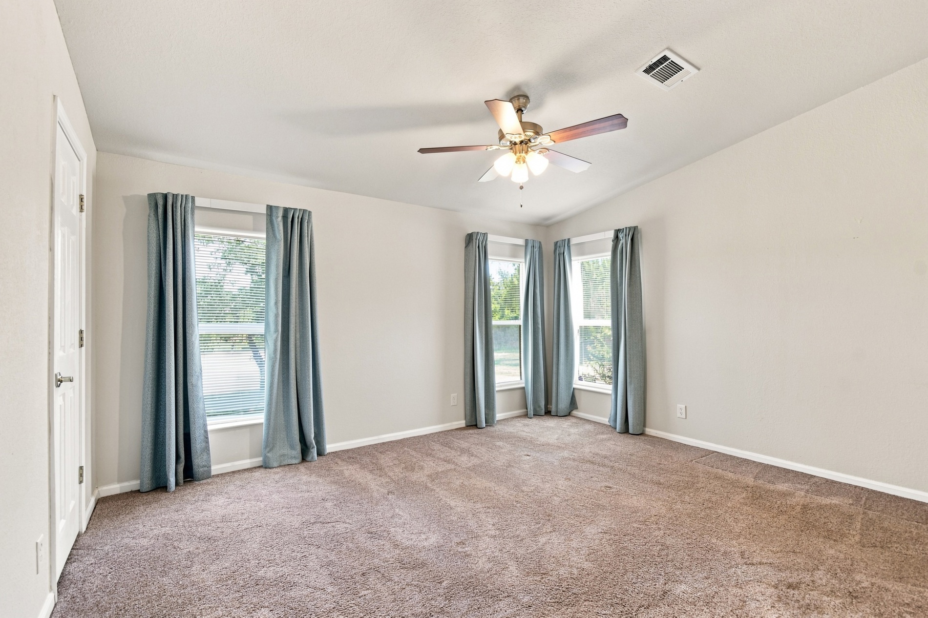 20249 W Archer Street Property Photo 17