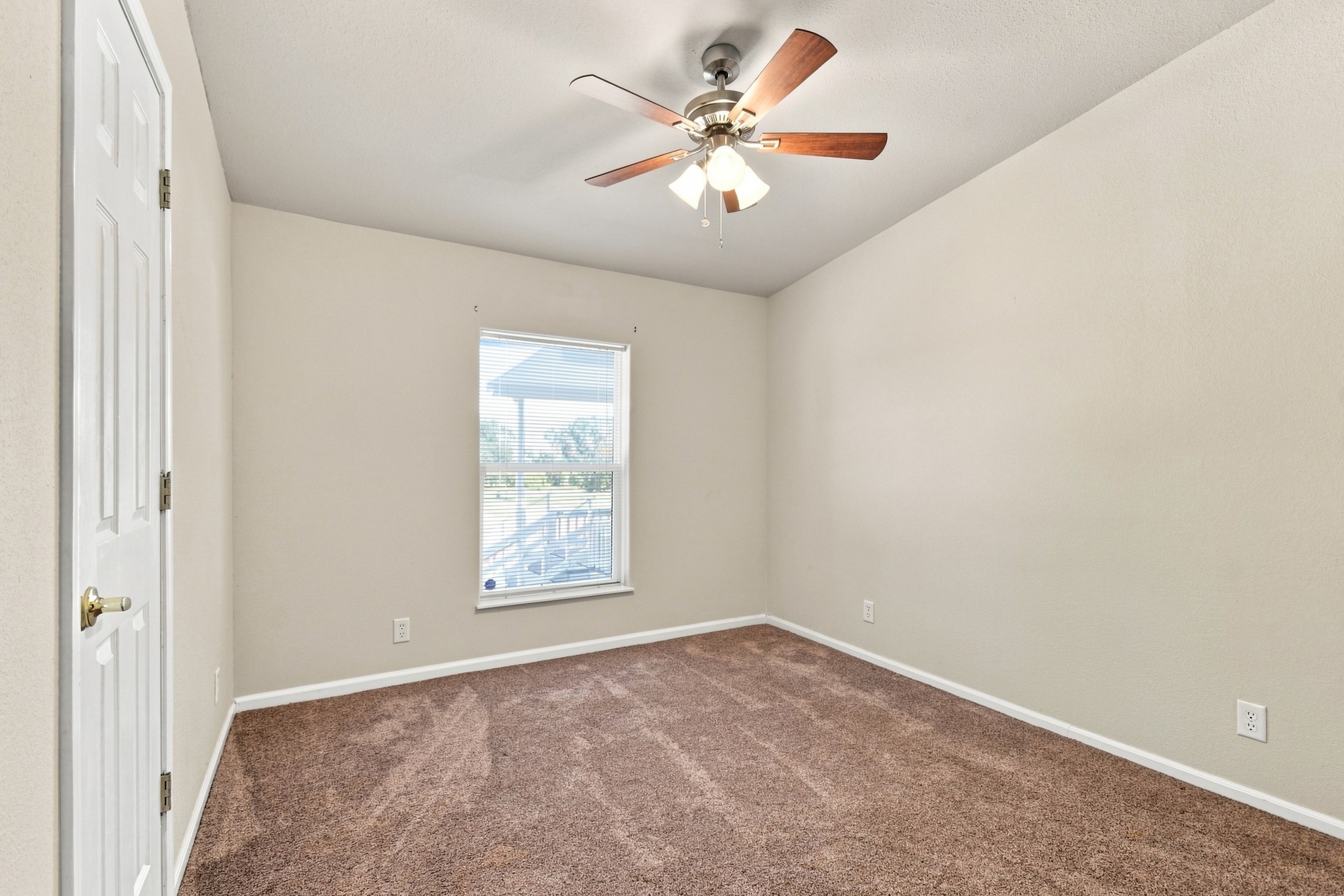 20249 W Archer Street Property Photo 25