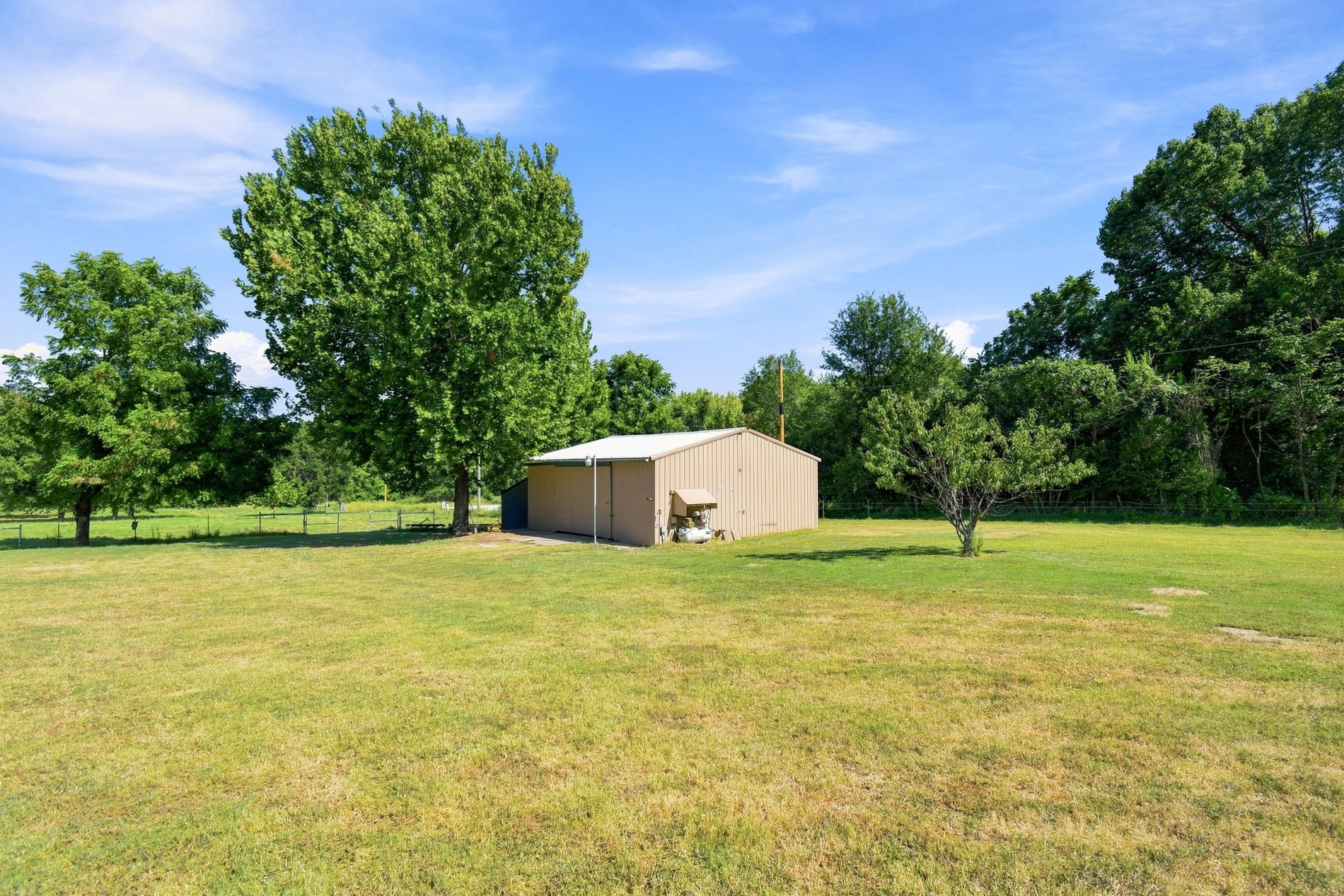 20249 W Archer Street Property Photo 36