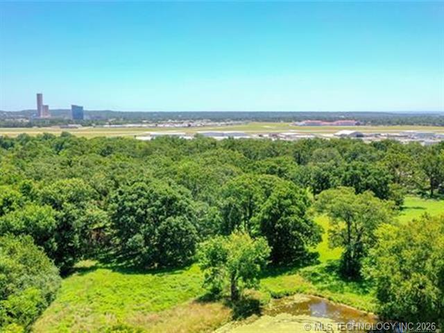 834 W 84th Street Property Photo 6