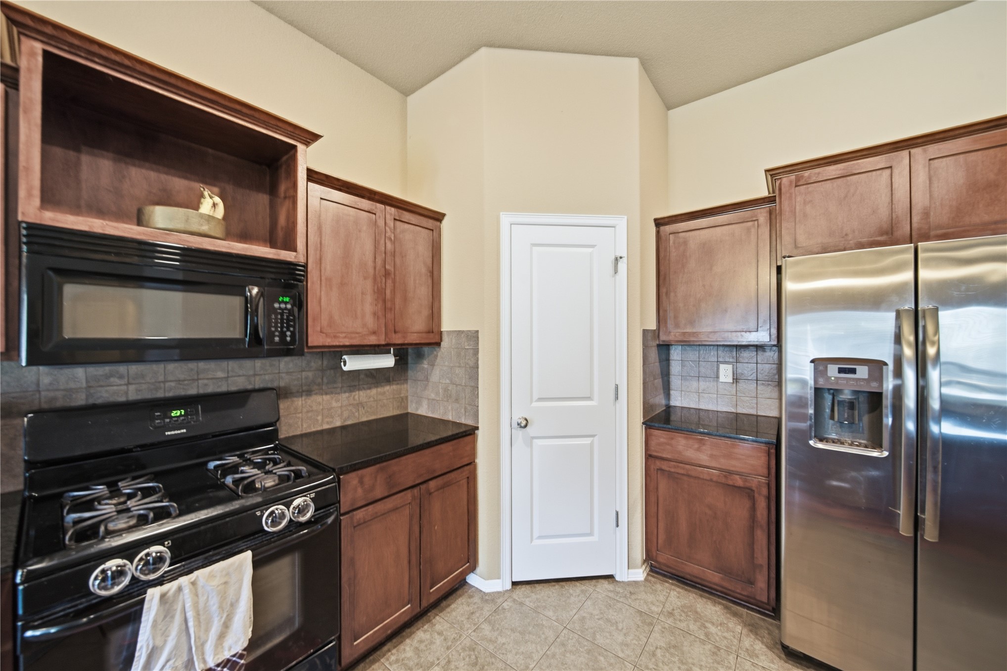17519 E 45th Street Property Photo 11