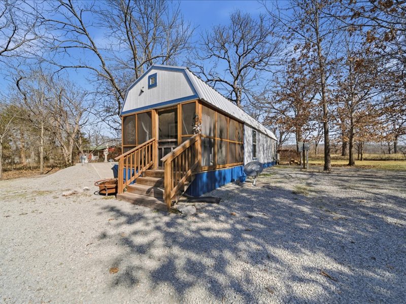 600 S Main Property Photo 21