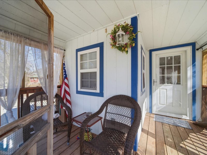 600 S Main Property Photo 23