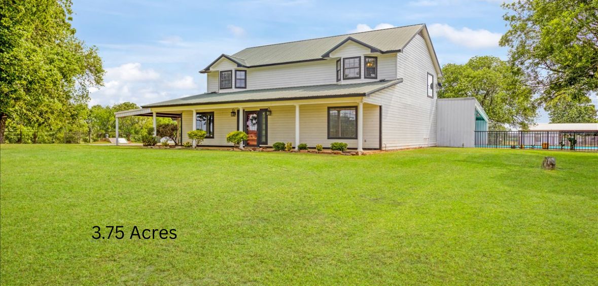1205 N 4360 Road Property Photo 1