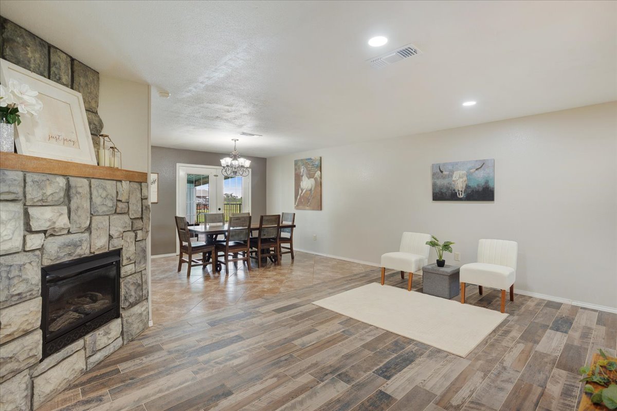 1205 N 4360 Road Property Photo 12