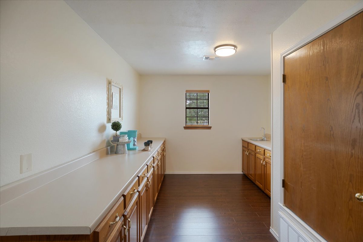 1205 N 4360 Road Property Photo 30