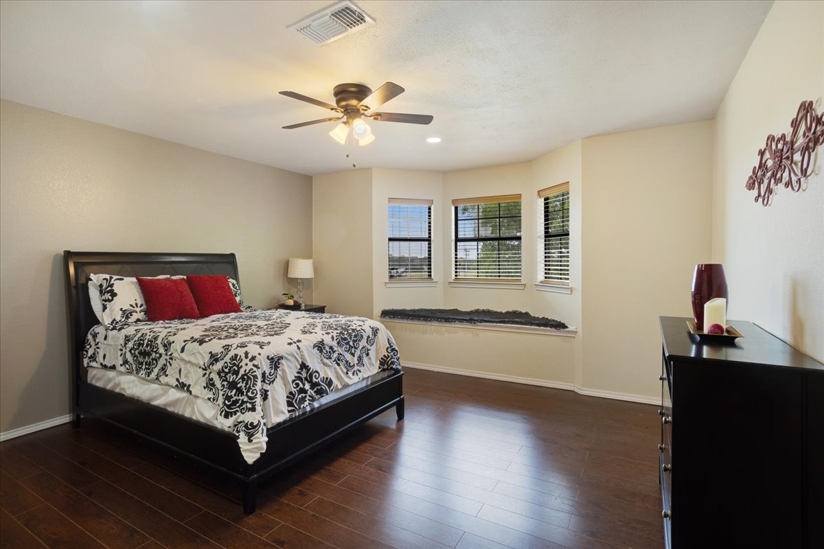1205 N 4360 Road Property Photo 31