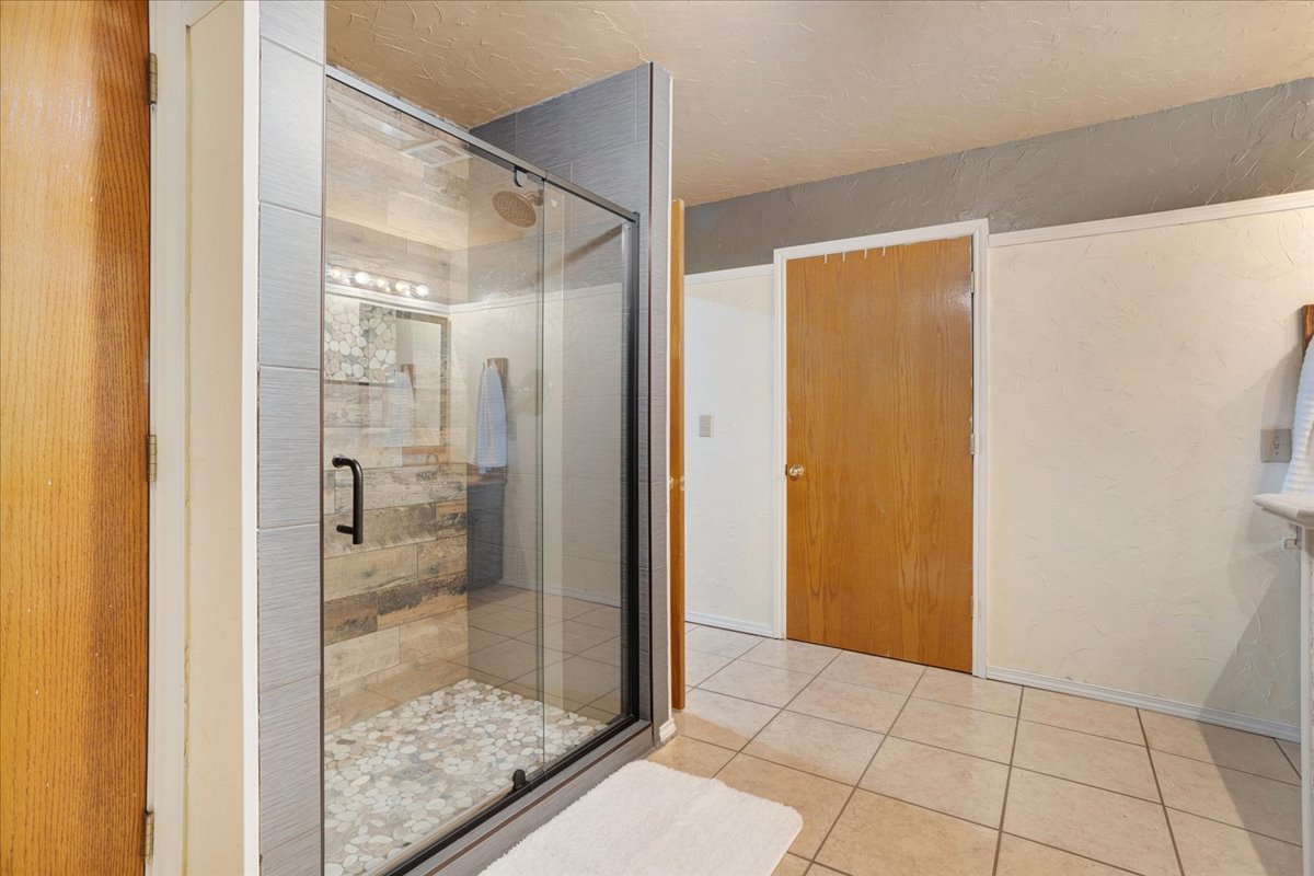 1205 N 4360 Road Property Photo 34