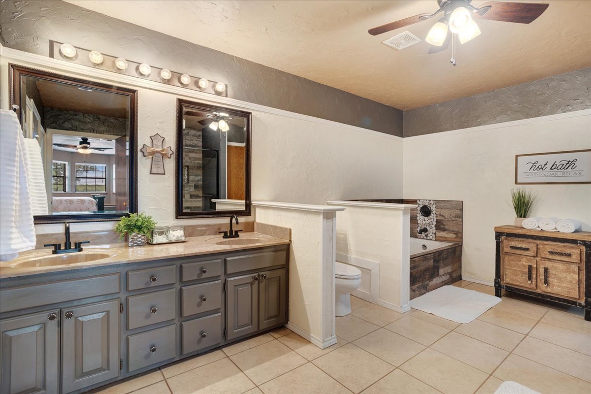 1205 N 4360 Road Property Photo 35