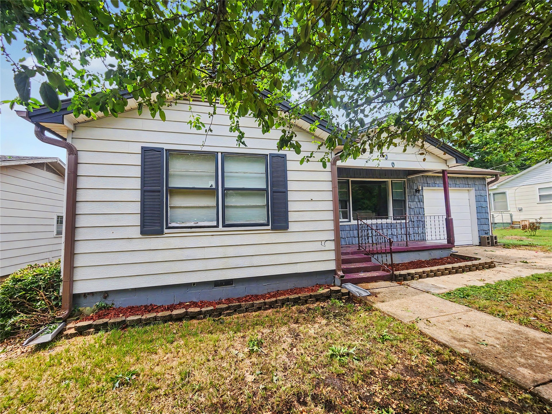 1100 S State Avenue Property Photo 3