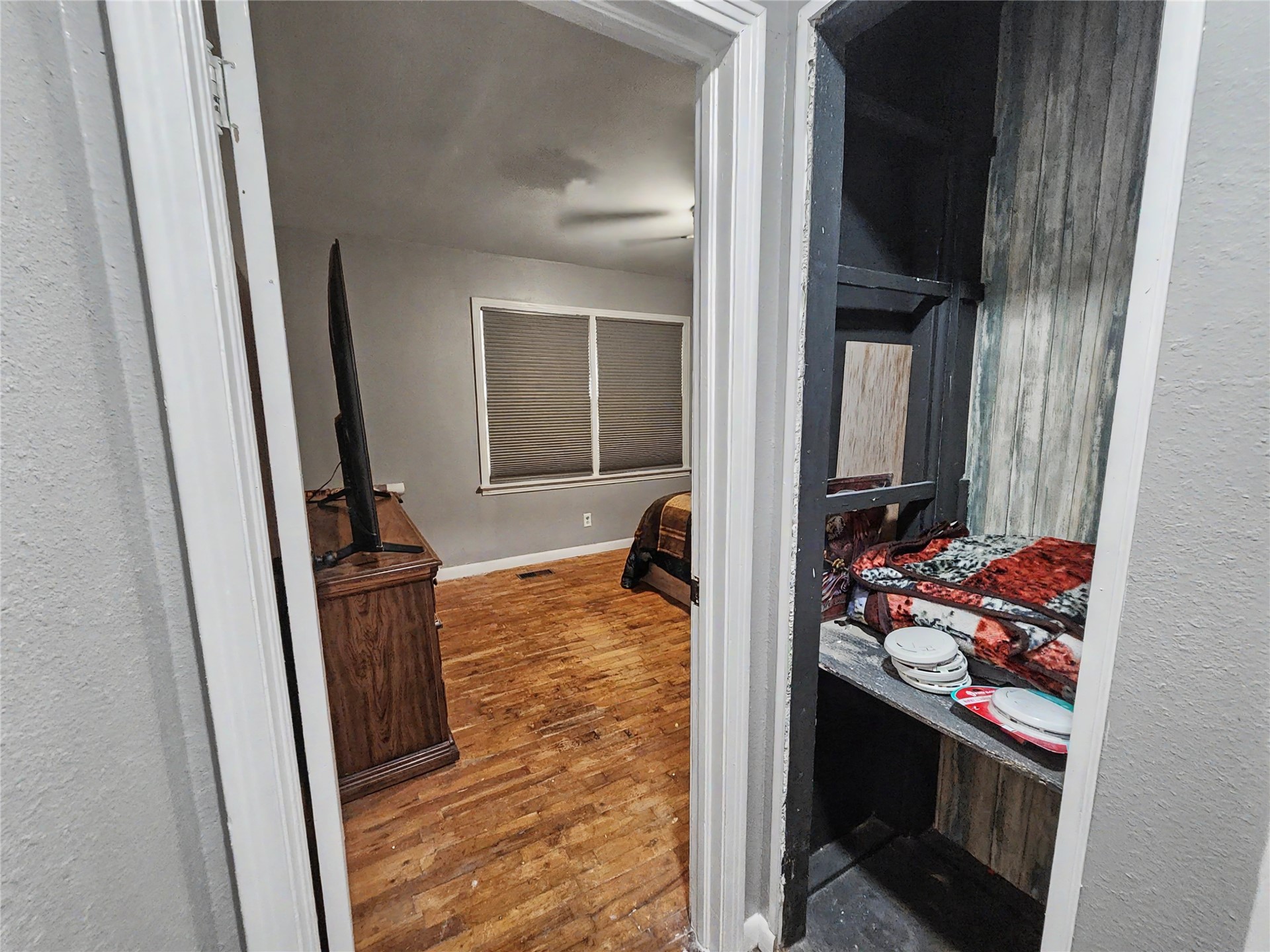 1100 S State Avenue Property Photo 41