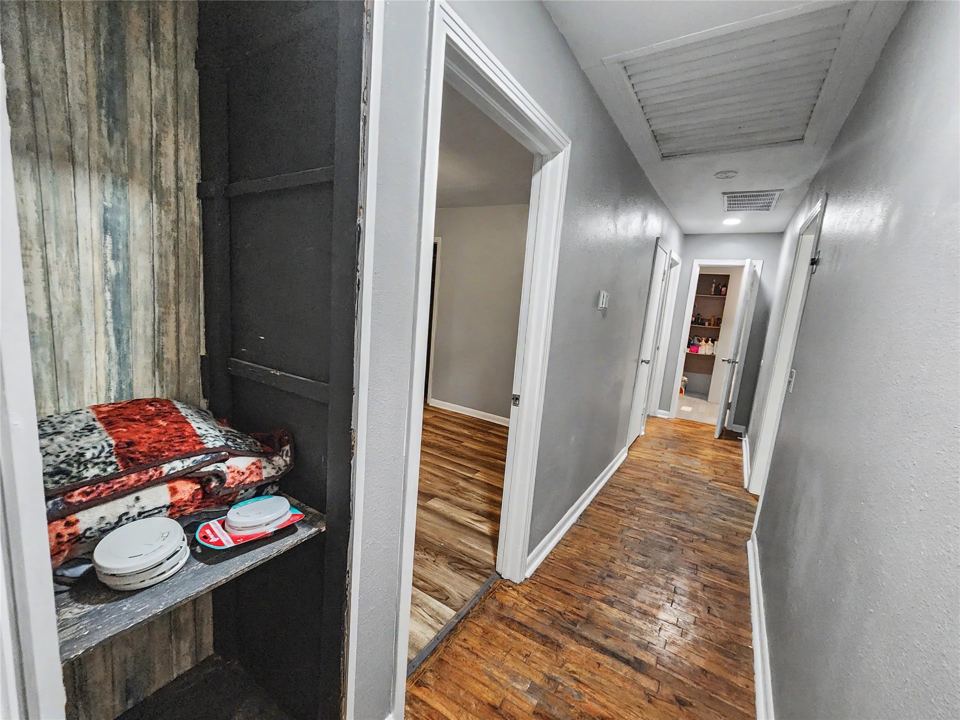 1100 S State Avenue Property Photo 42