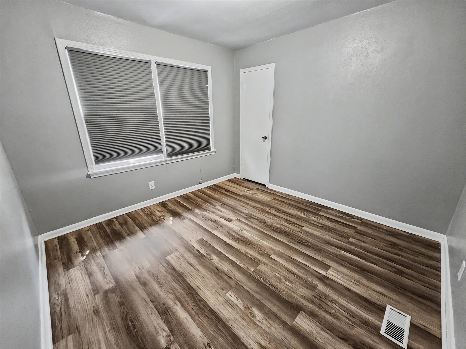 1100 S State Avenue Property Photo 47