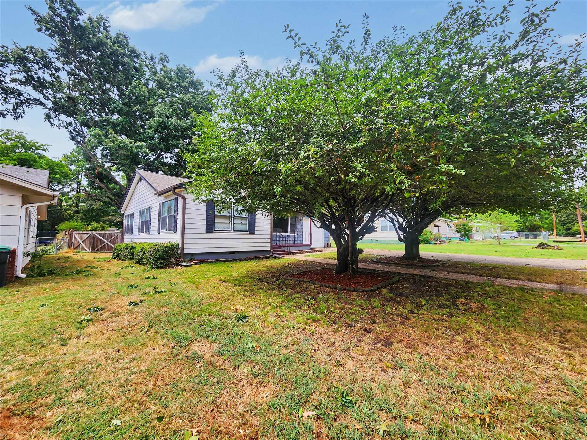 1100 S State Avenue Property Photo 73