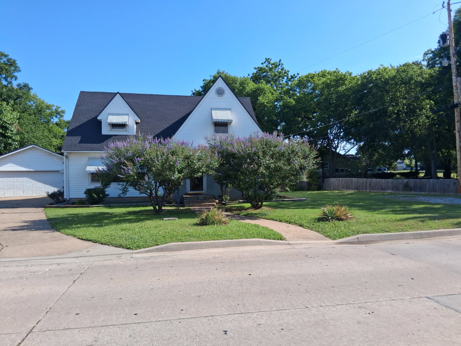 903 15th Property Photo 1
