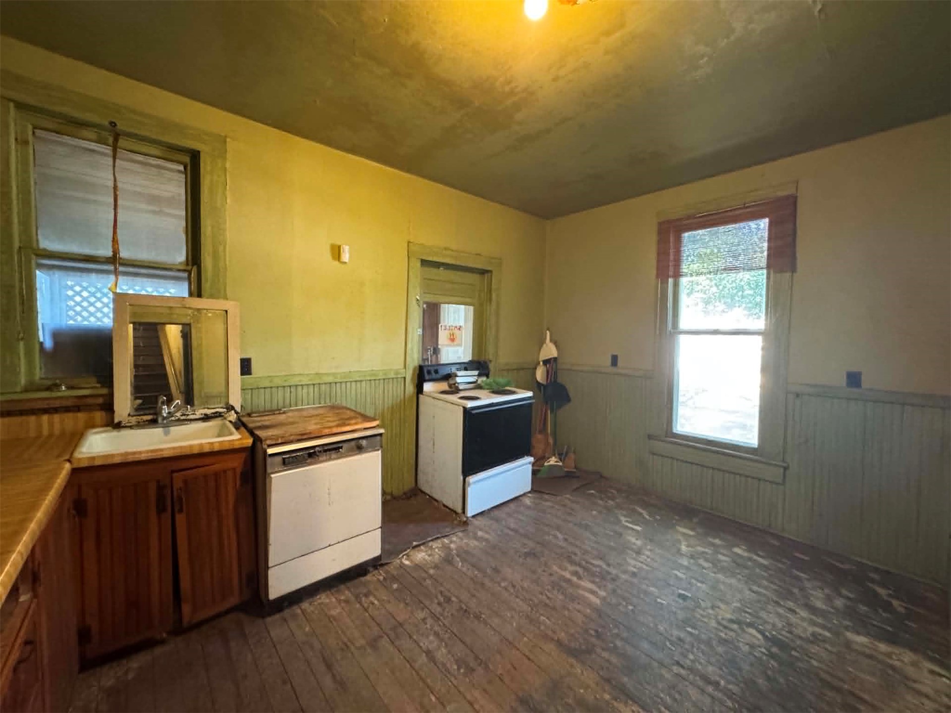 402 E Cherokee Avenue Property Photo 13