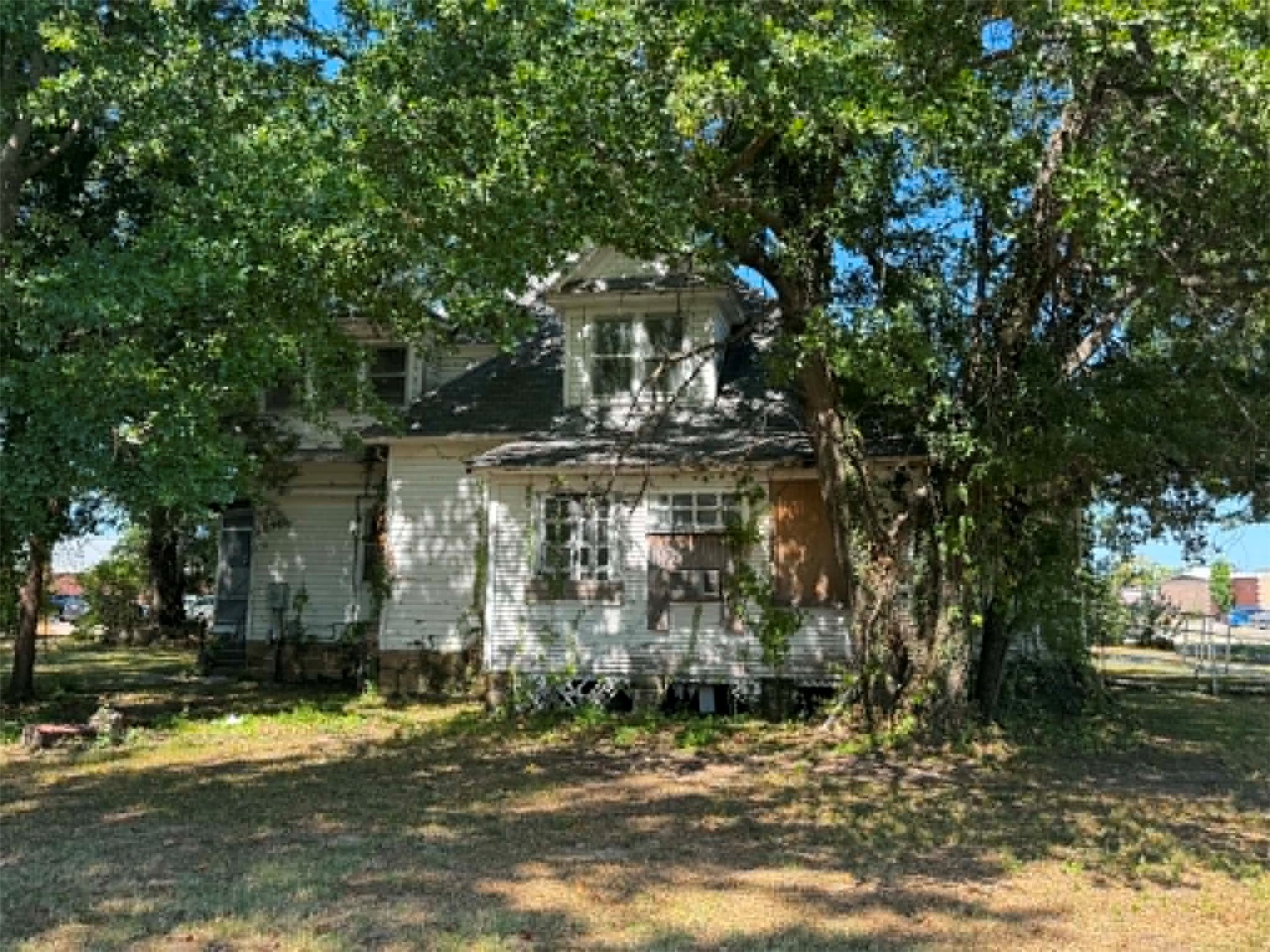 402 E Cherokee Avenue Property Photo 48