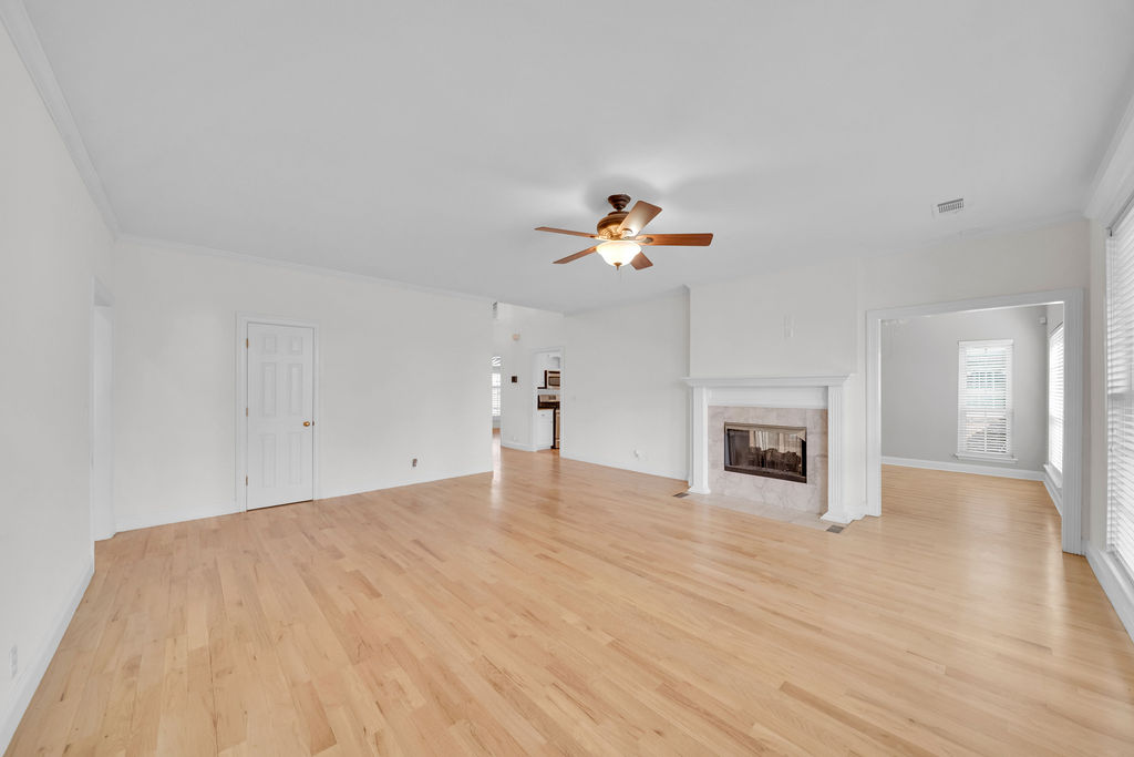 10304 E 90th Street North Property Photo 16