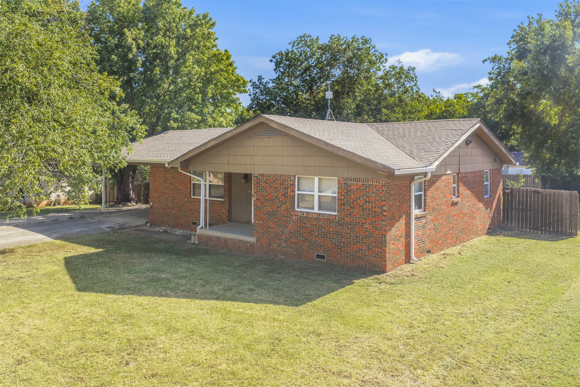 108 Circle Drive Property Photo 1