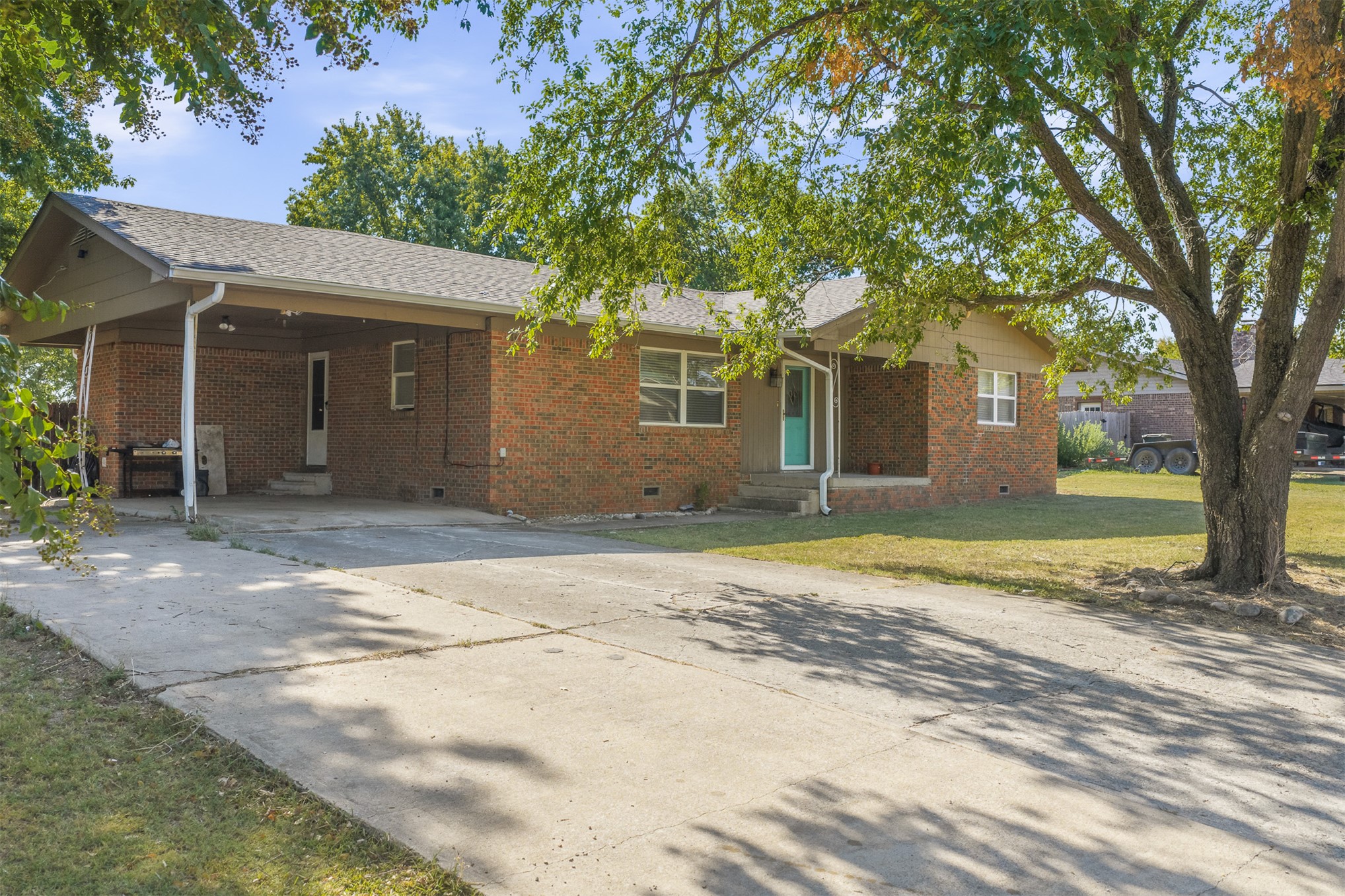 108 Circle Drive Property Photo 2