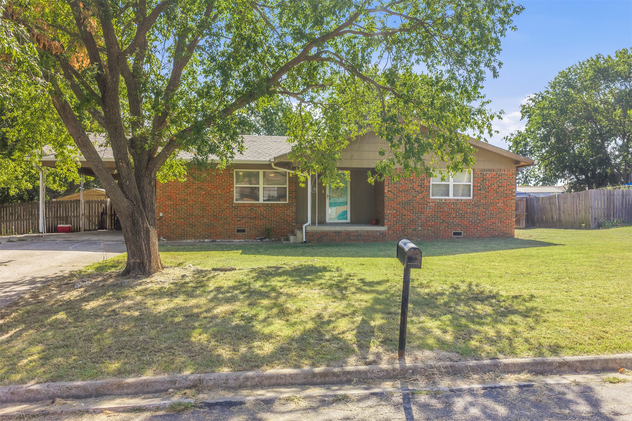 108 Circle Drive Property Photo 4