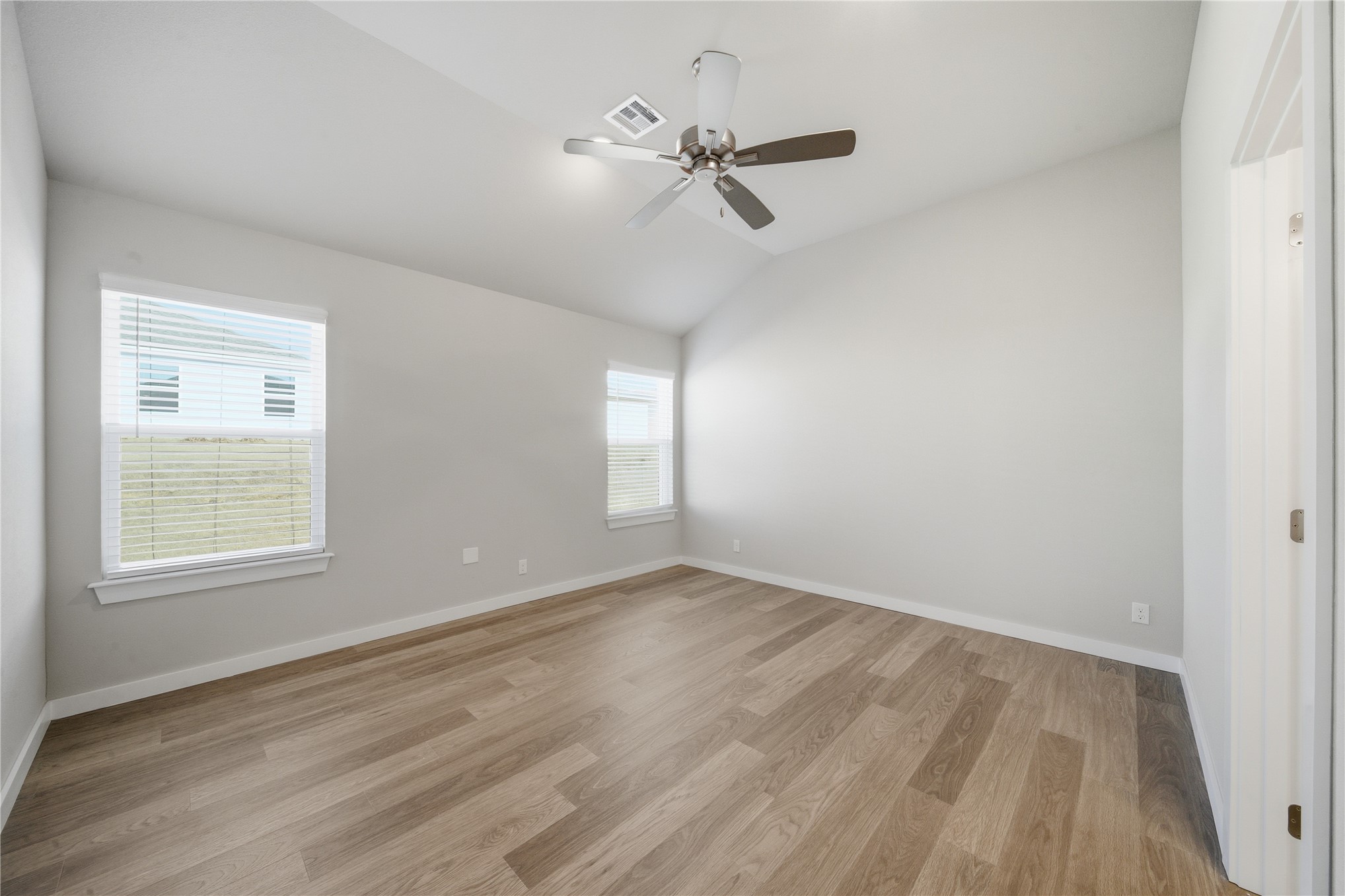 14627 E 39th Place S Property Photo 15