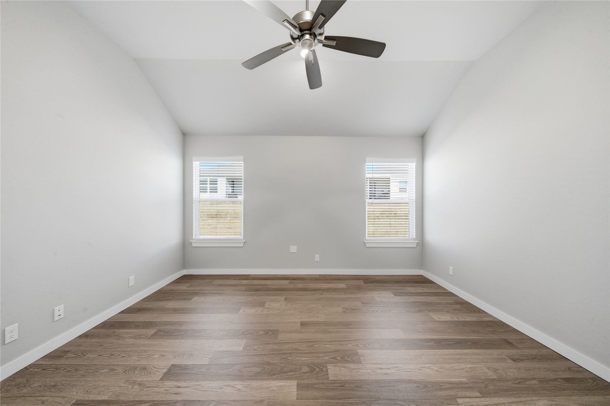 14627 E 39th Place S Property Photo 16
