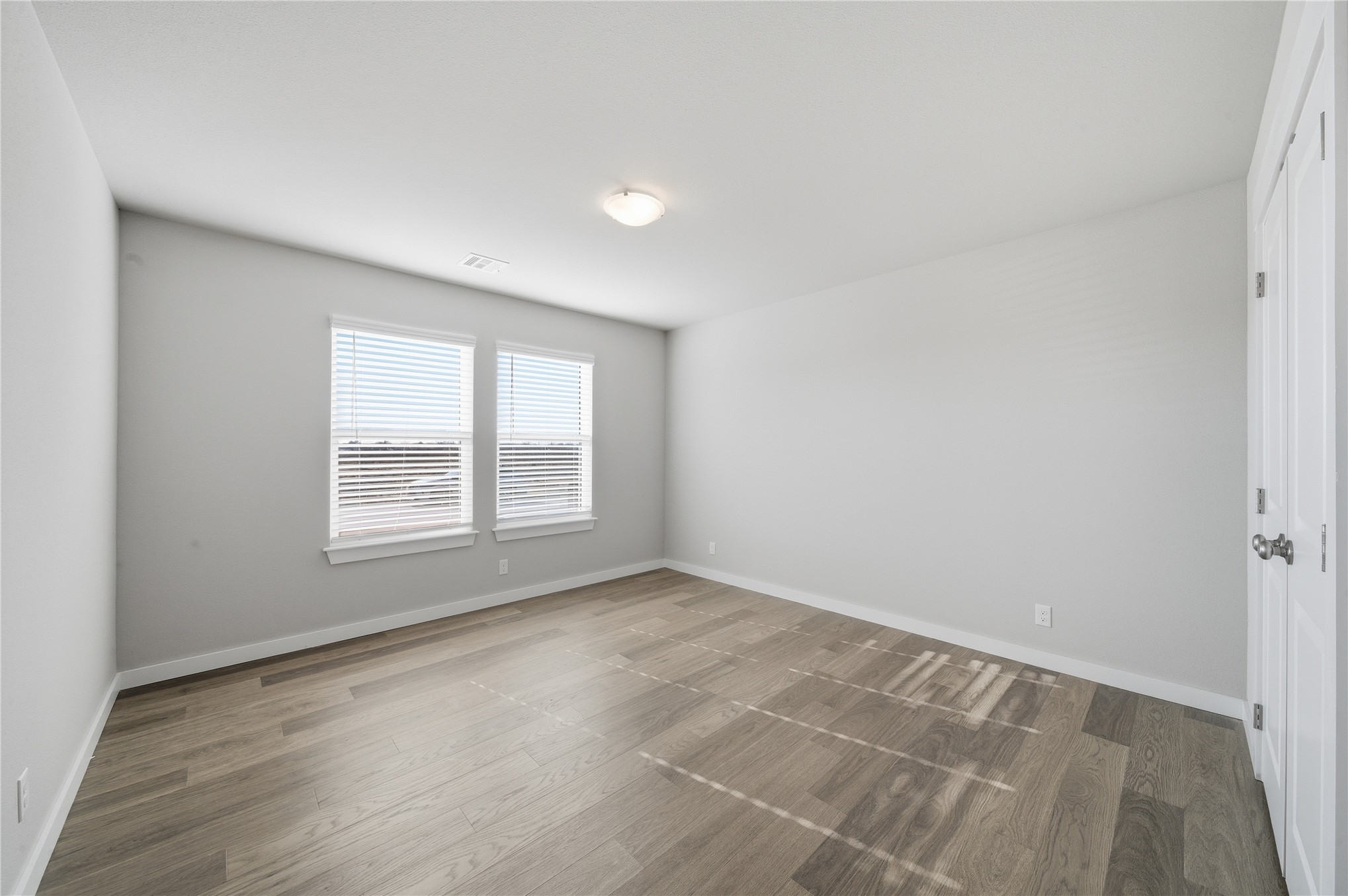 14627 E 39th Place S Property Photo 23