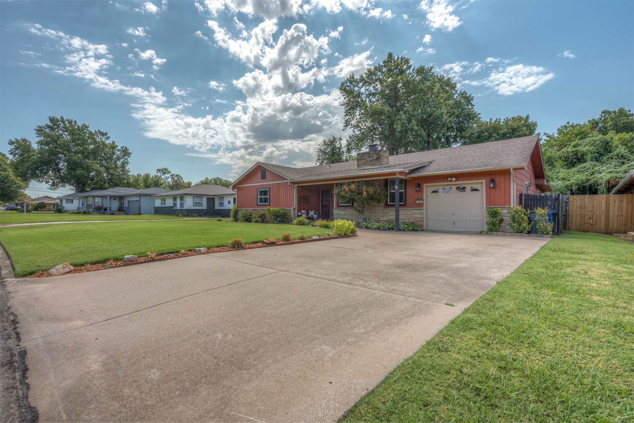 1810 W Independence Street Property Photo 6