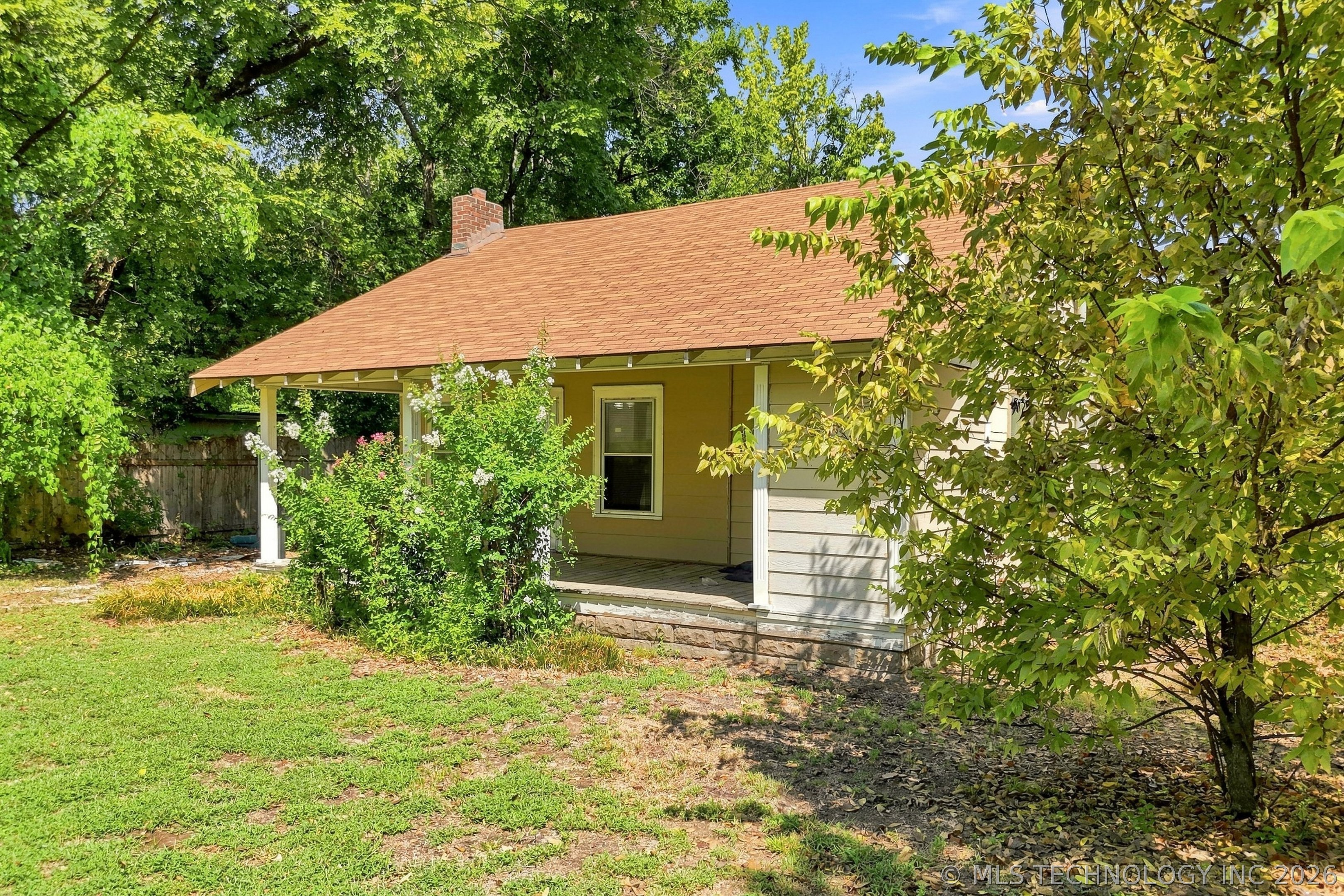 1313 E 66th Place Property Photo 3