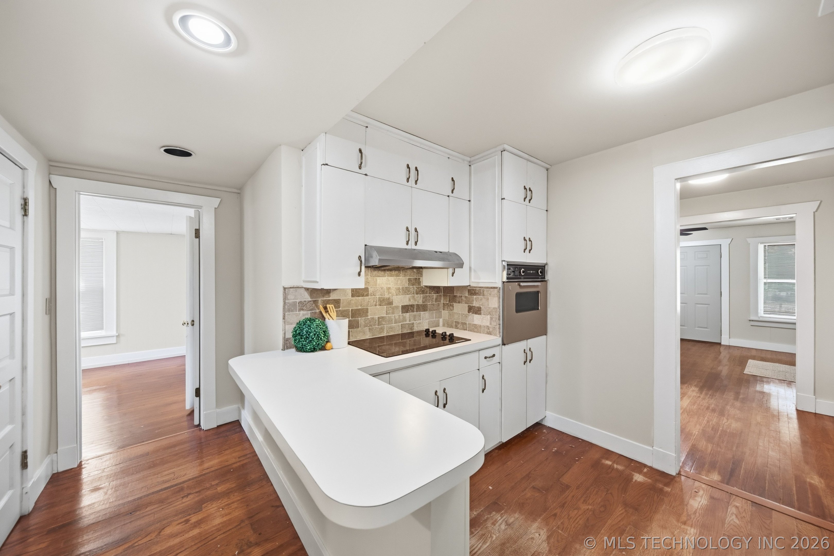 1313 E 66th Place Property Photo 11