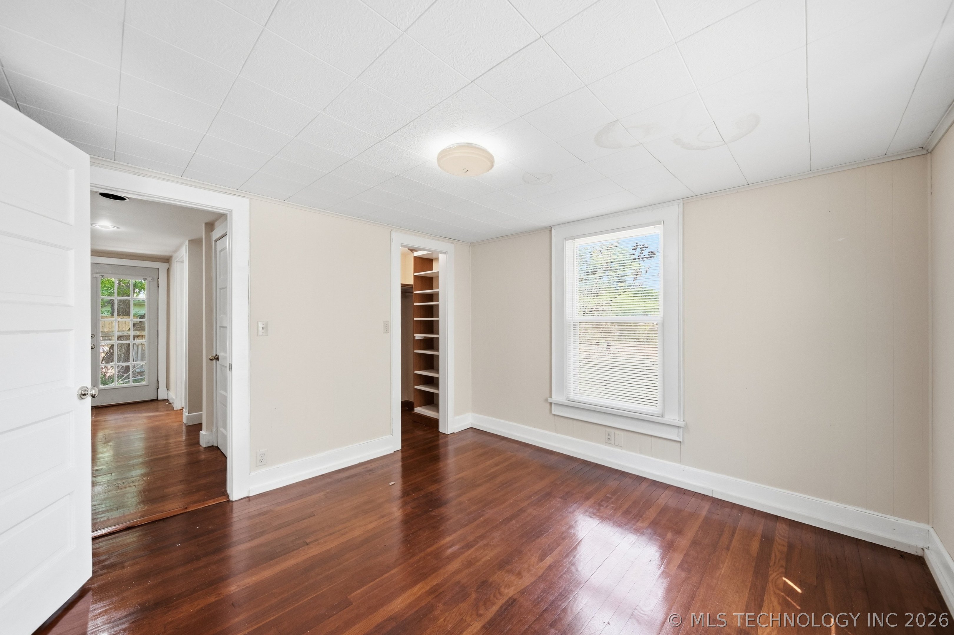 1313 E 66th Place Property Photo 14