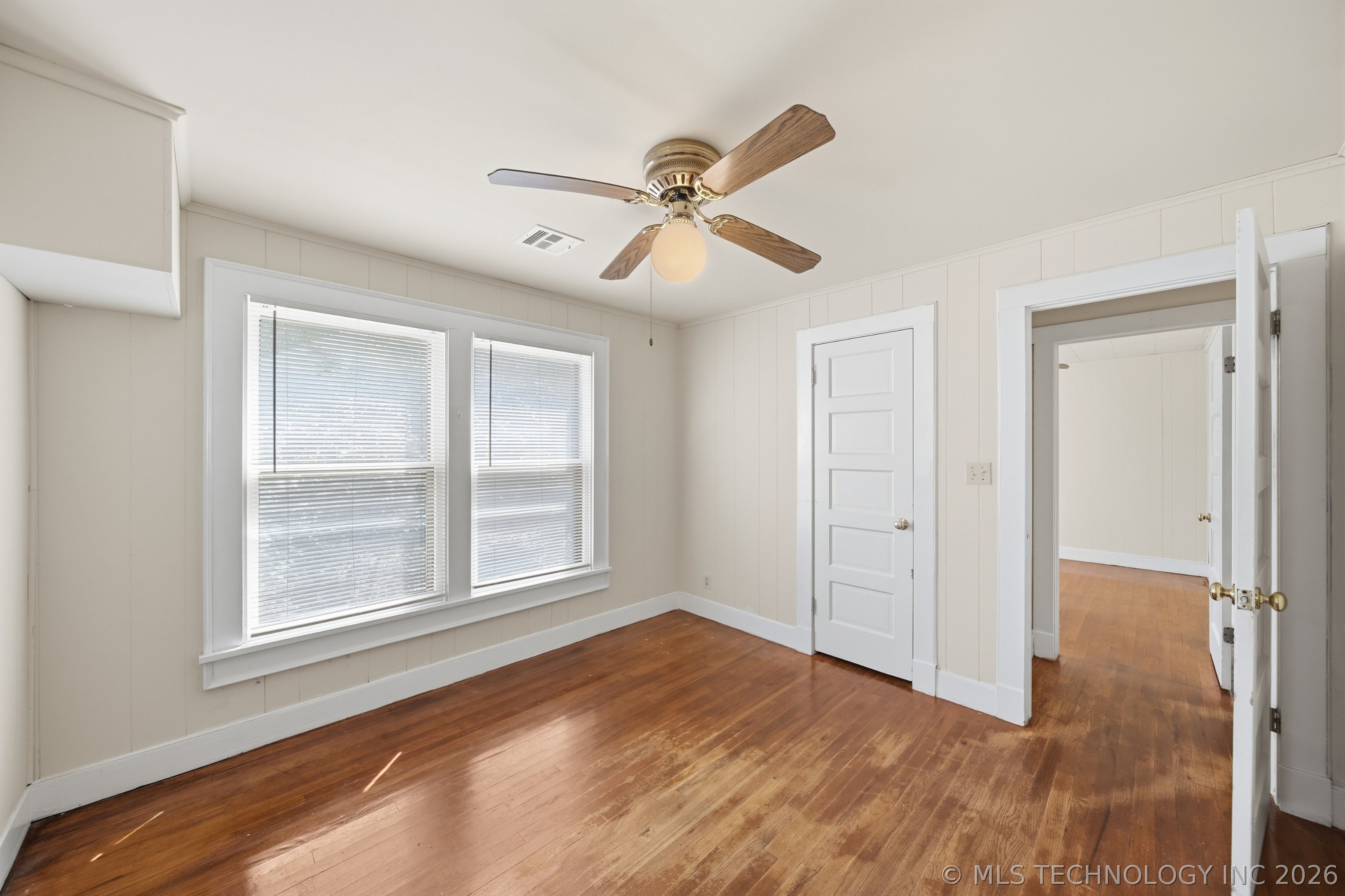 1313 E 66th Place Property Photo 19
